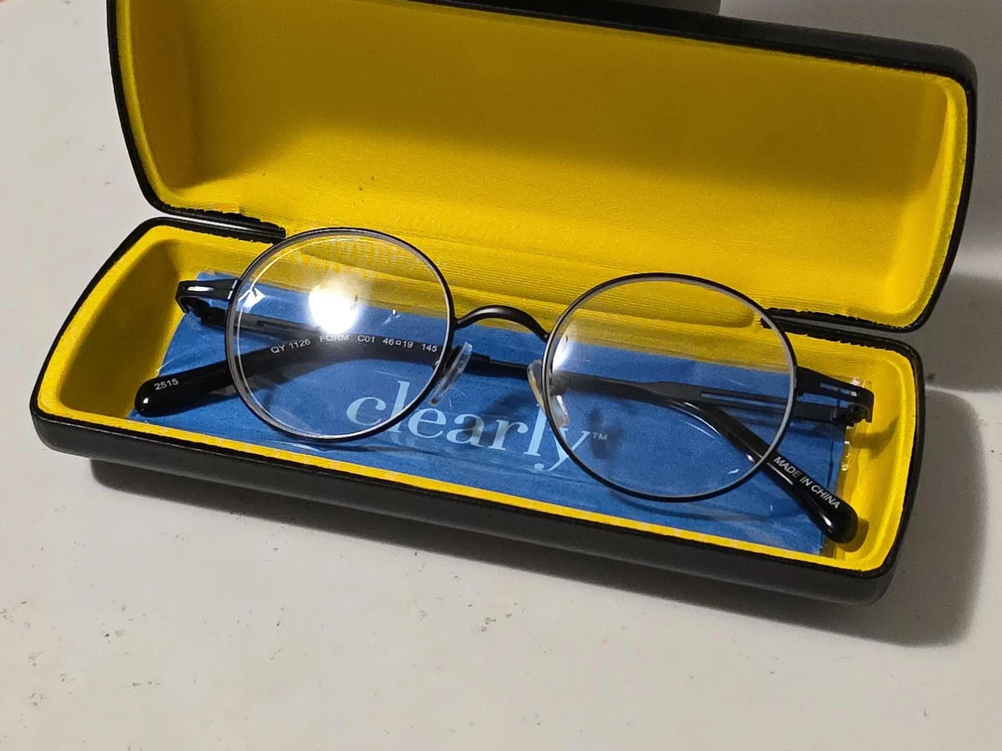 Small Clearly Round Metal Eyeglasses with Case