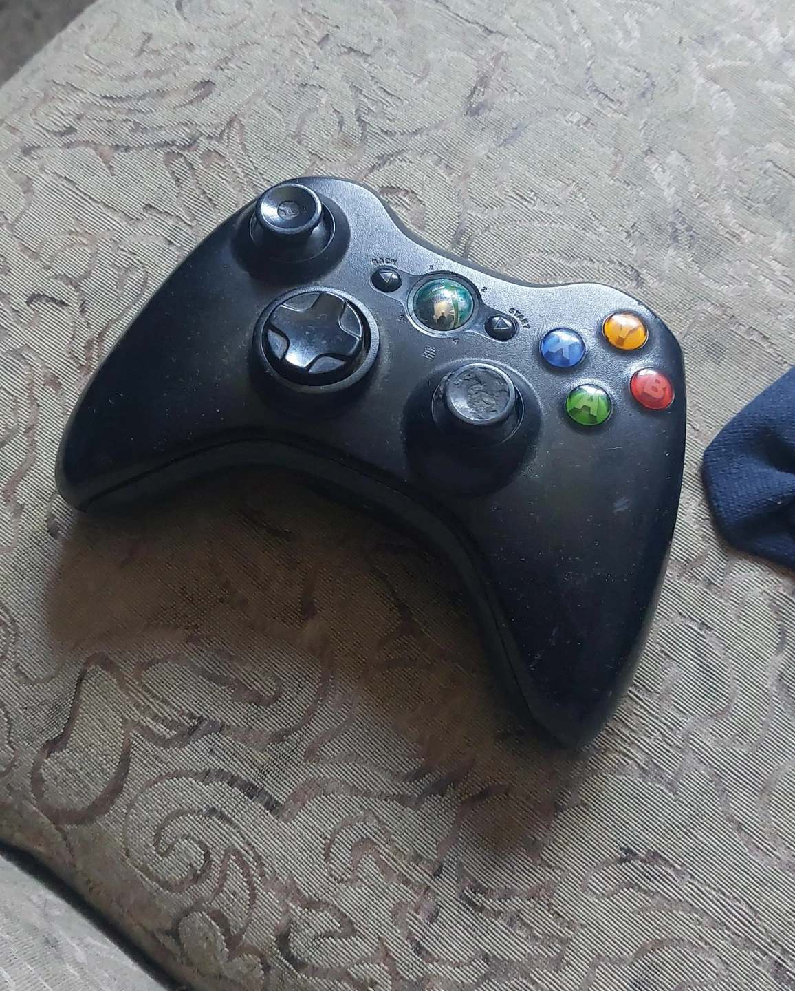 Black Xbox 360 Controller
