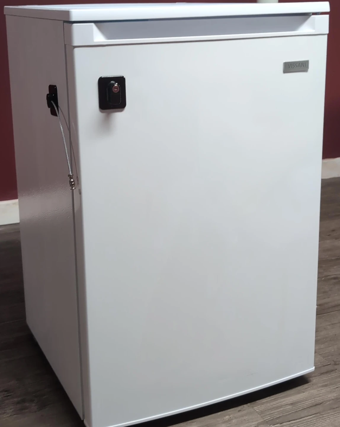 Vissani 3.5 cu ft Upright Freezer White