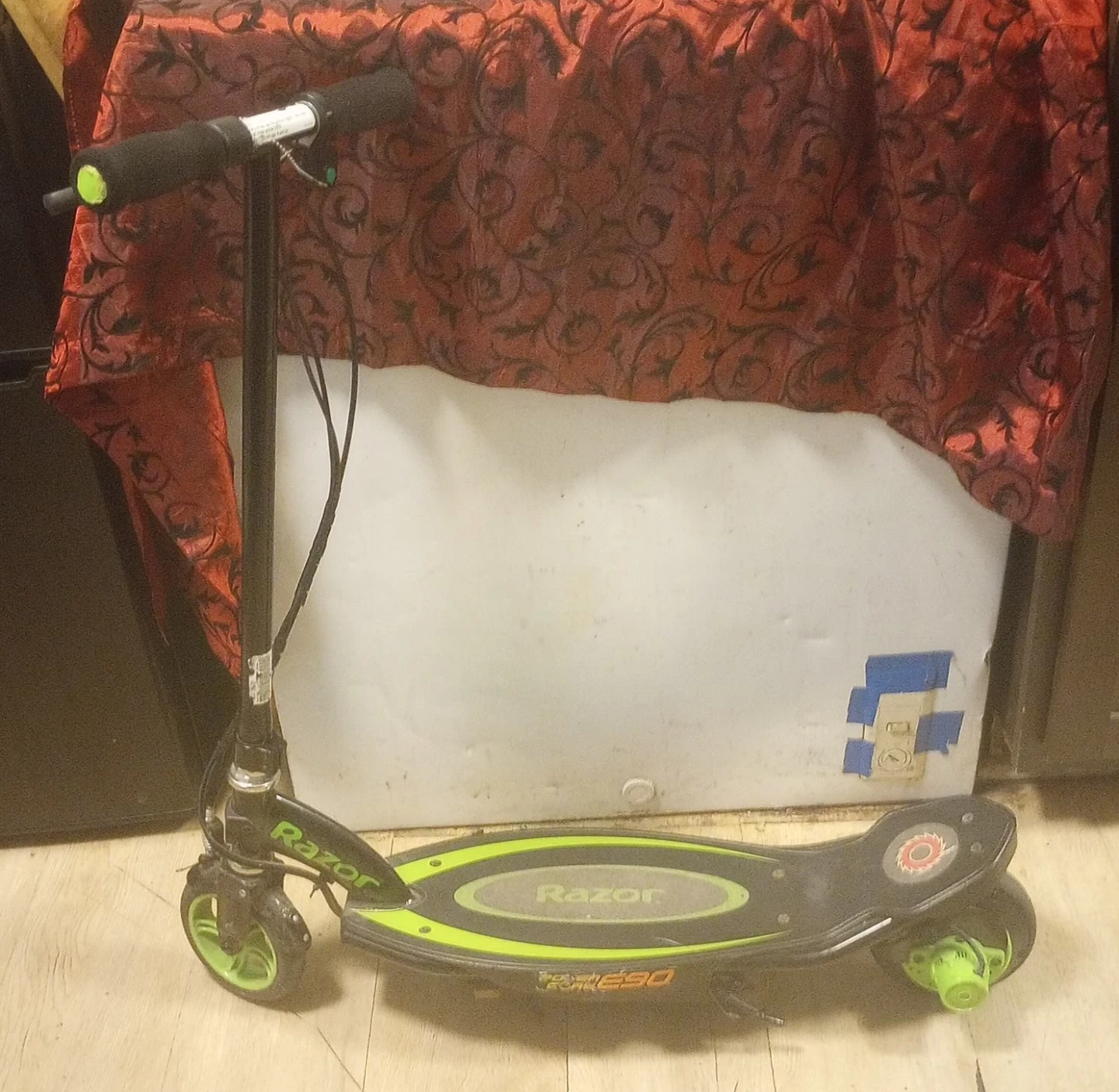 Razor E90 Electric Scooter