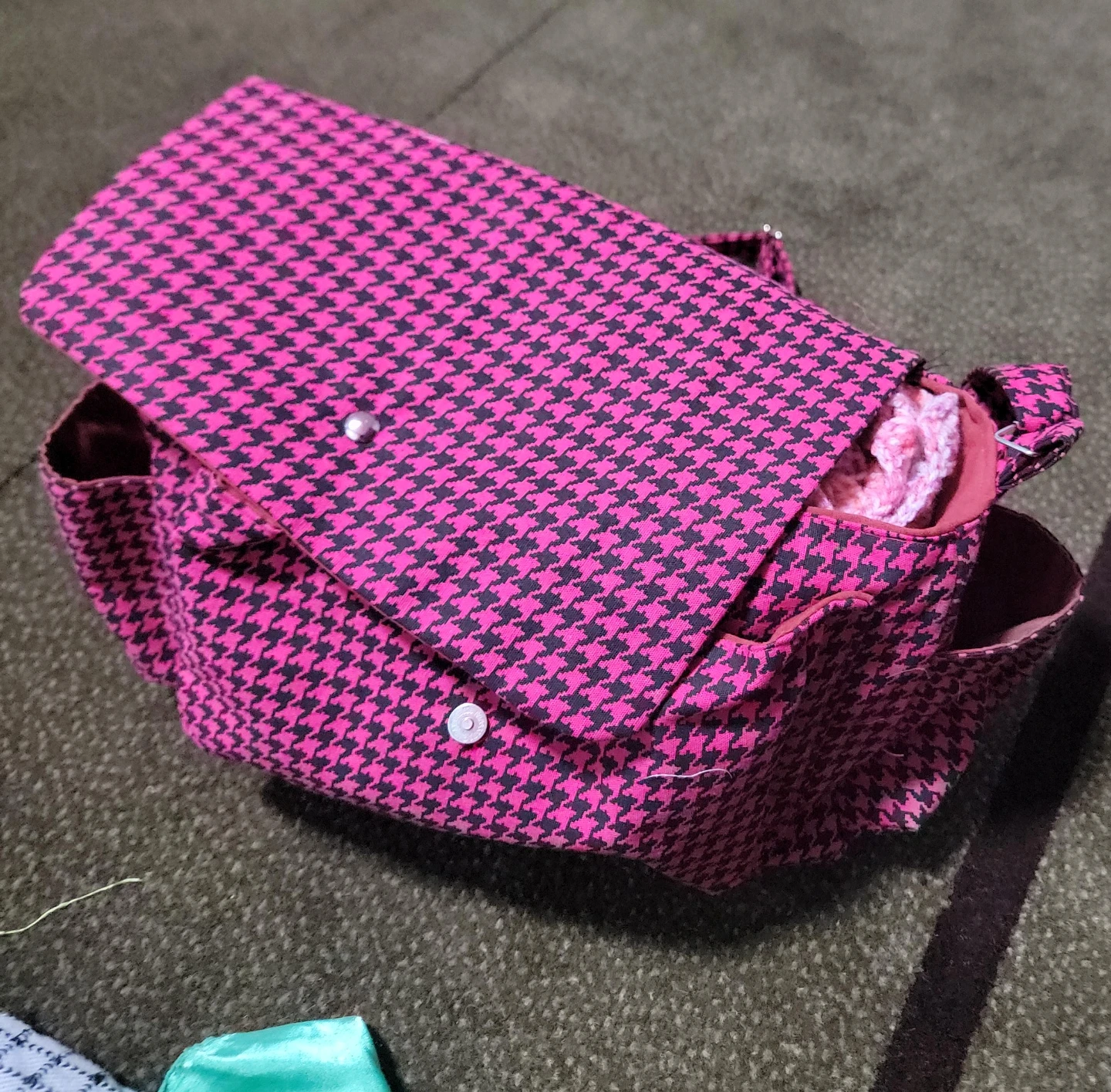 Pink Houndstooth Shoulder Bag