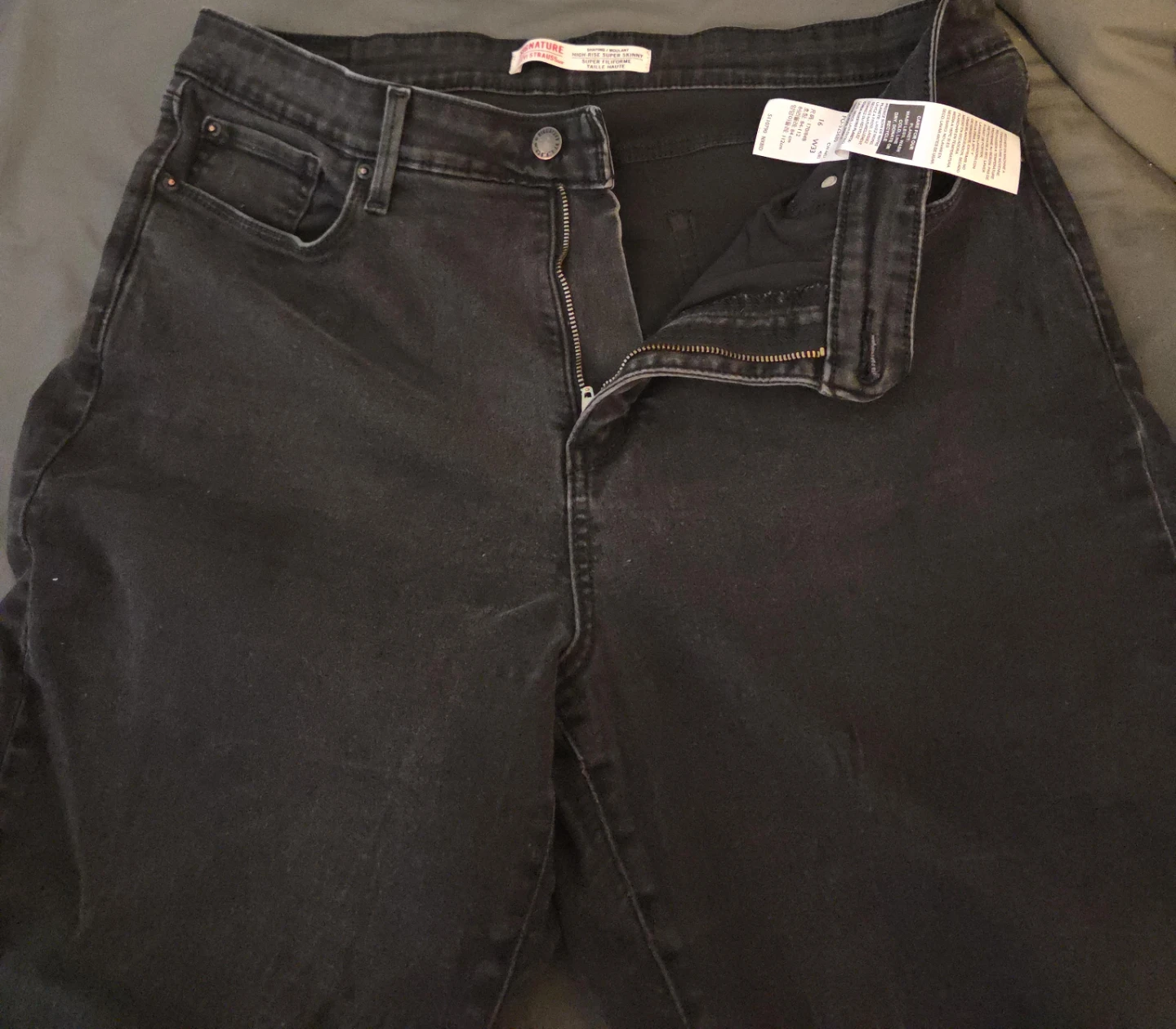 Levi Strauss Signature High-Rise Super Skinny Jeans