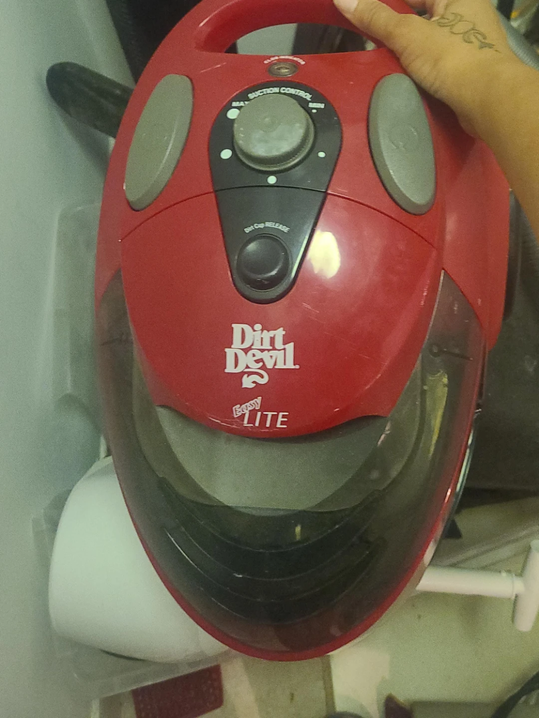 Dirt Devil Easy Lite Red Vacuum Cleaner