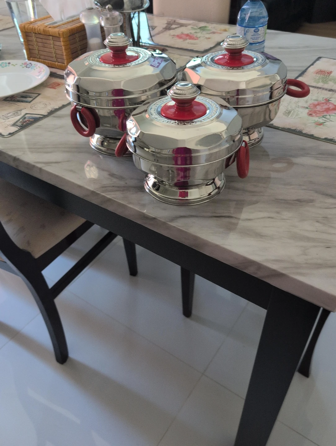 Set of 3 Stainless Steel Serving Pots with Lids
