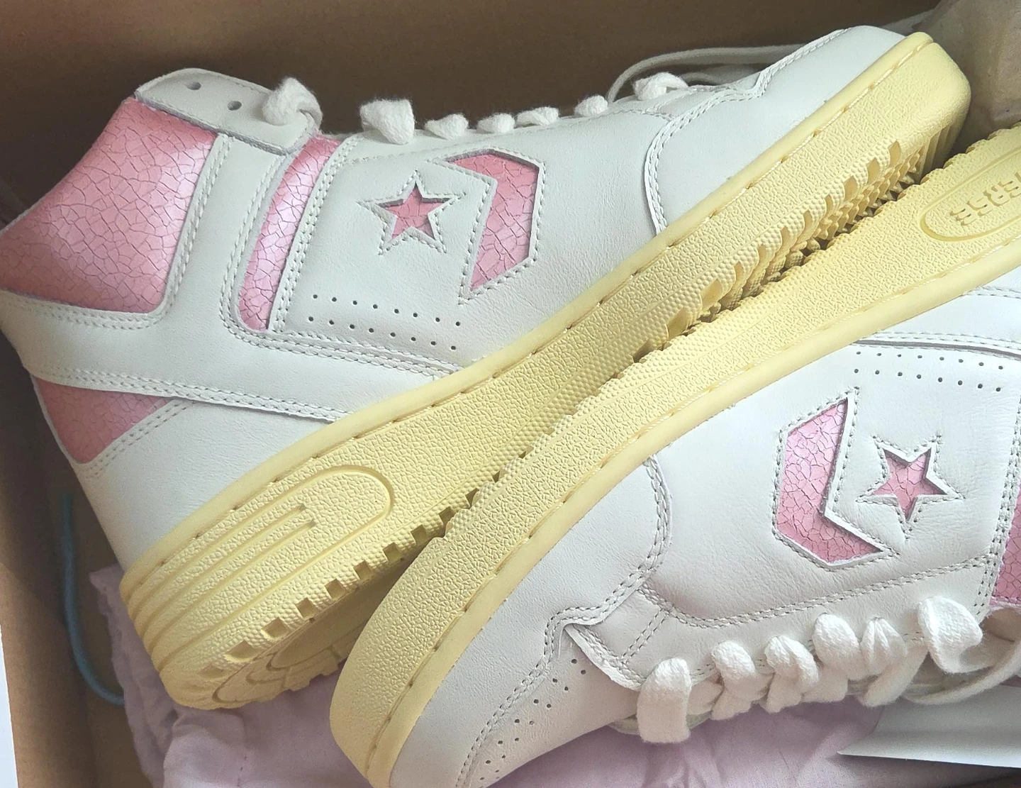 Converse Weapon High Top Sneakers