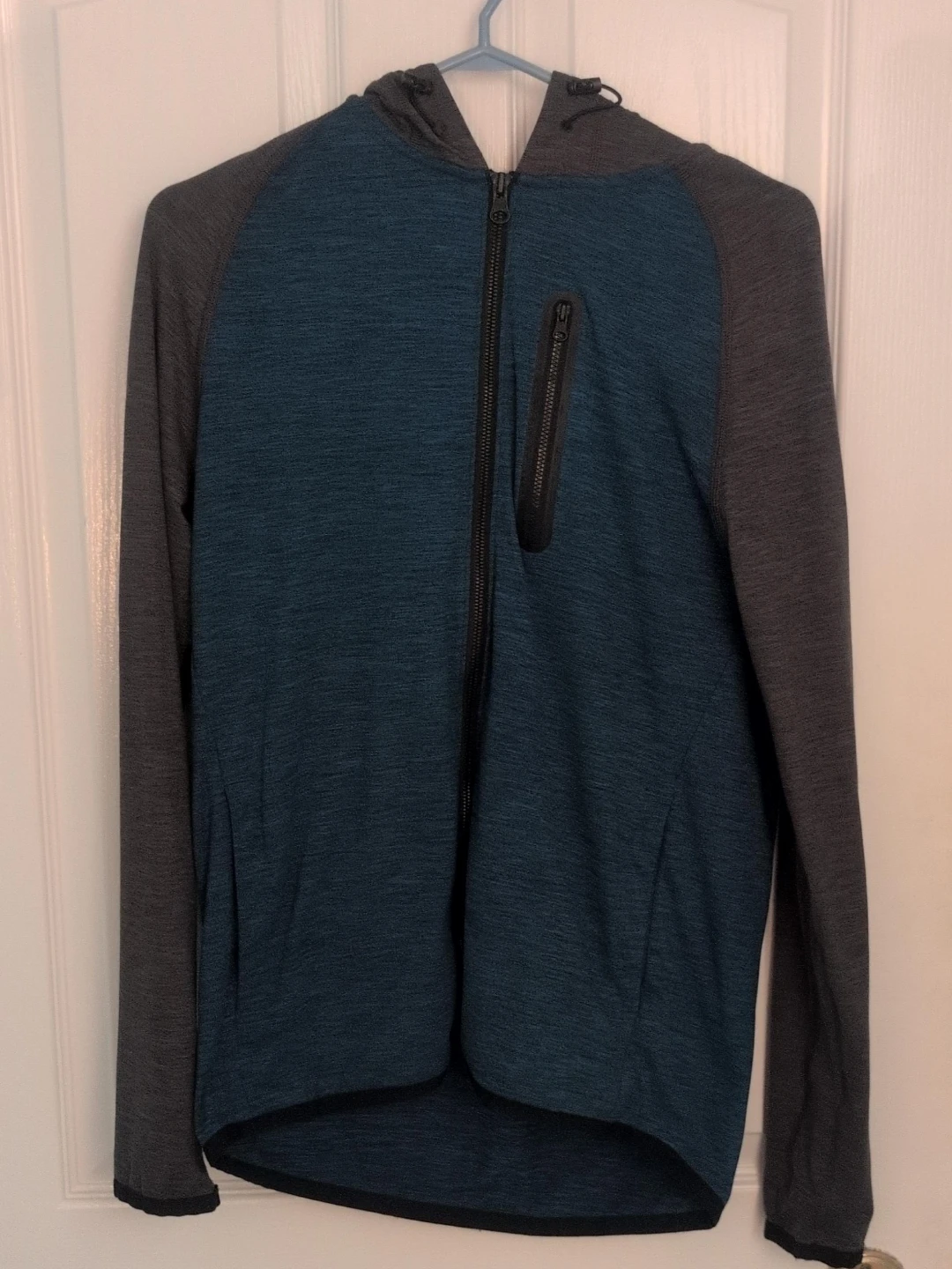 American Eagle AEActive Zip-Up Hoodie Small