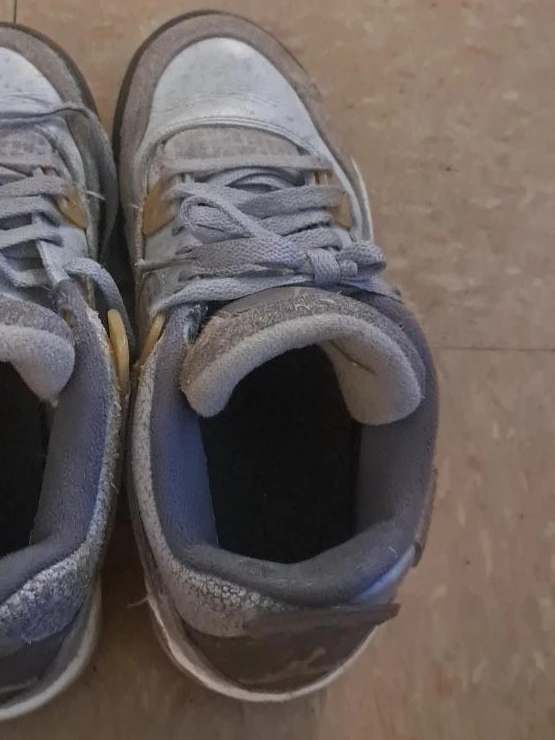 Jordan 4 Retro Sneakers Grey
