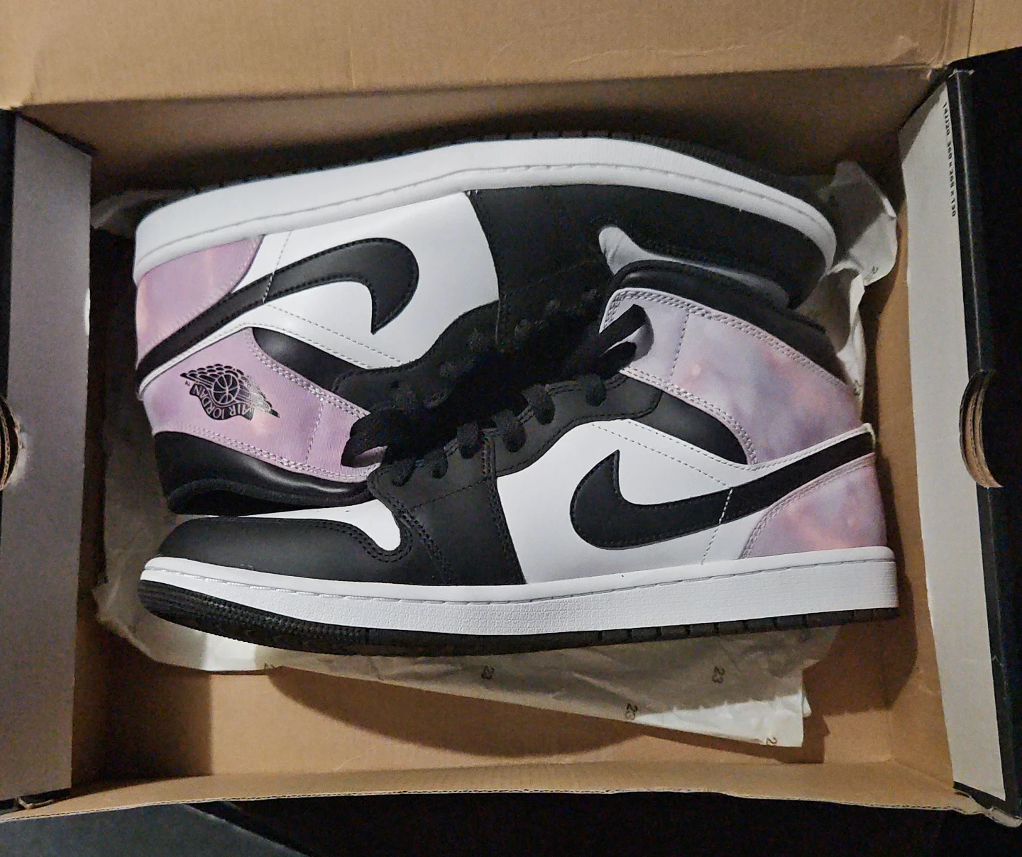 Air Jordan 1 Mid