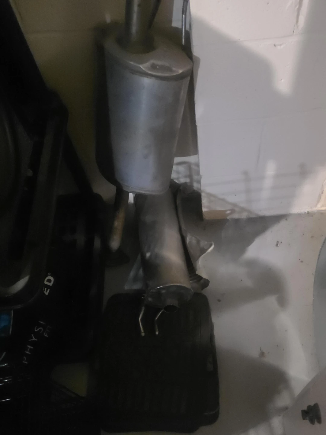 Used Muffler and Exhaust Pipe
