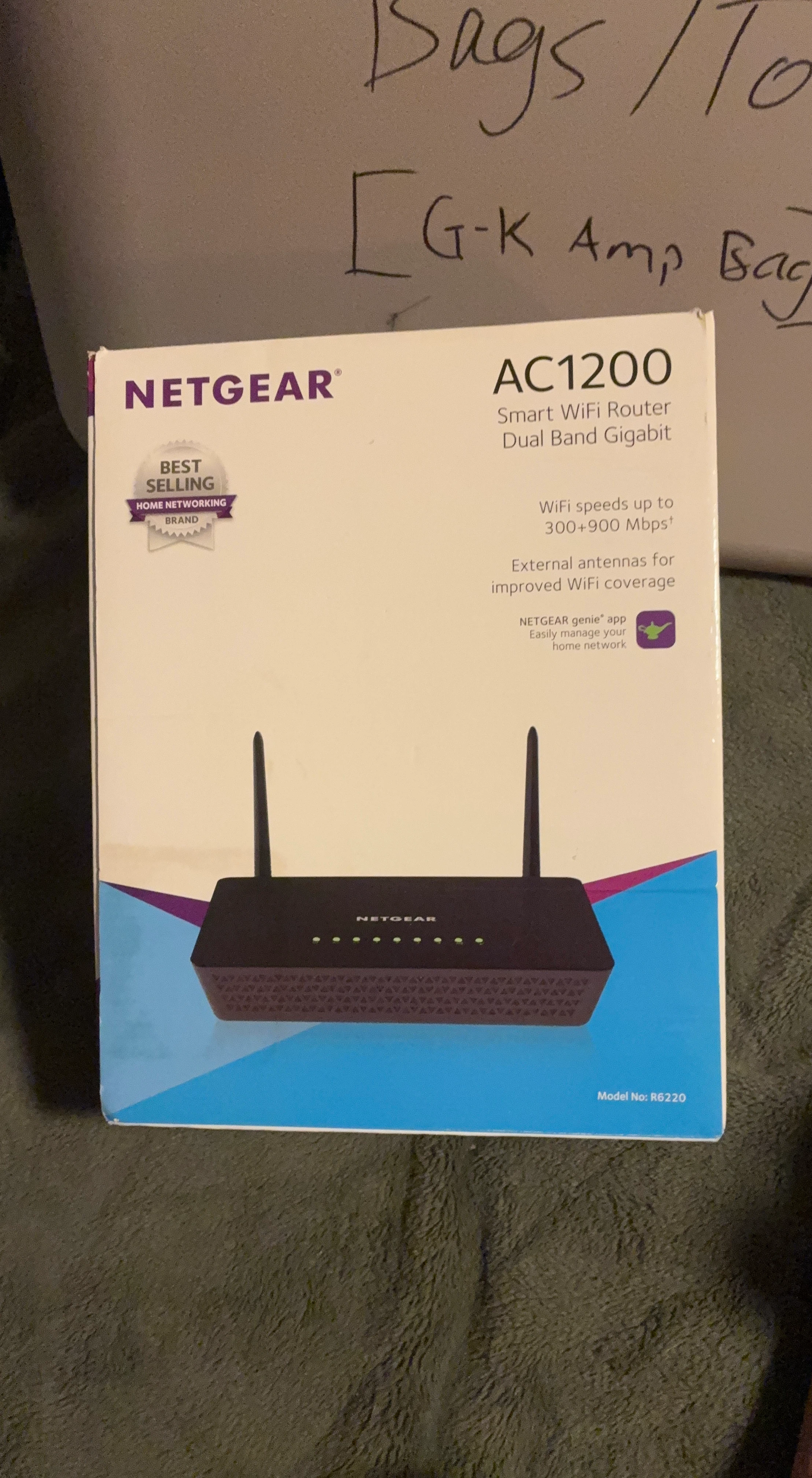 NETGEAR AC1200 Smart WiFi Router