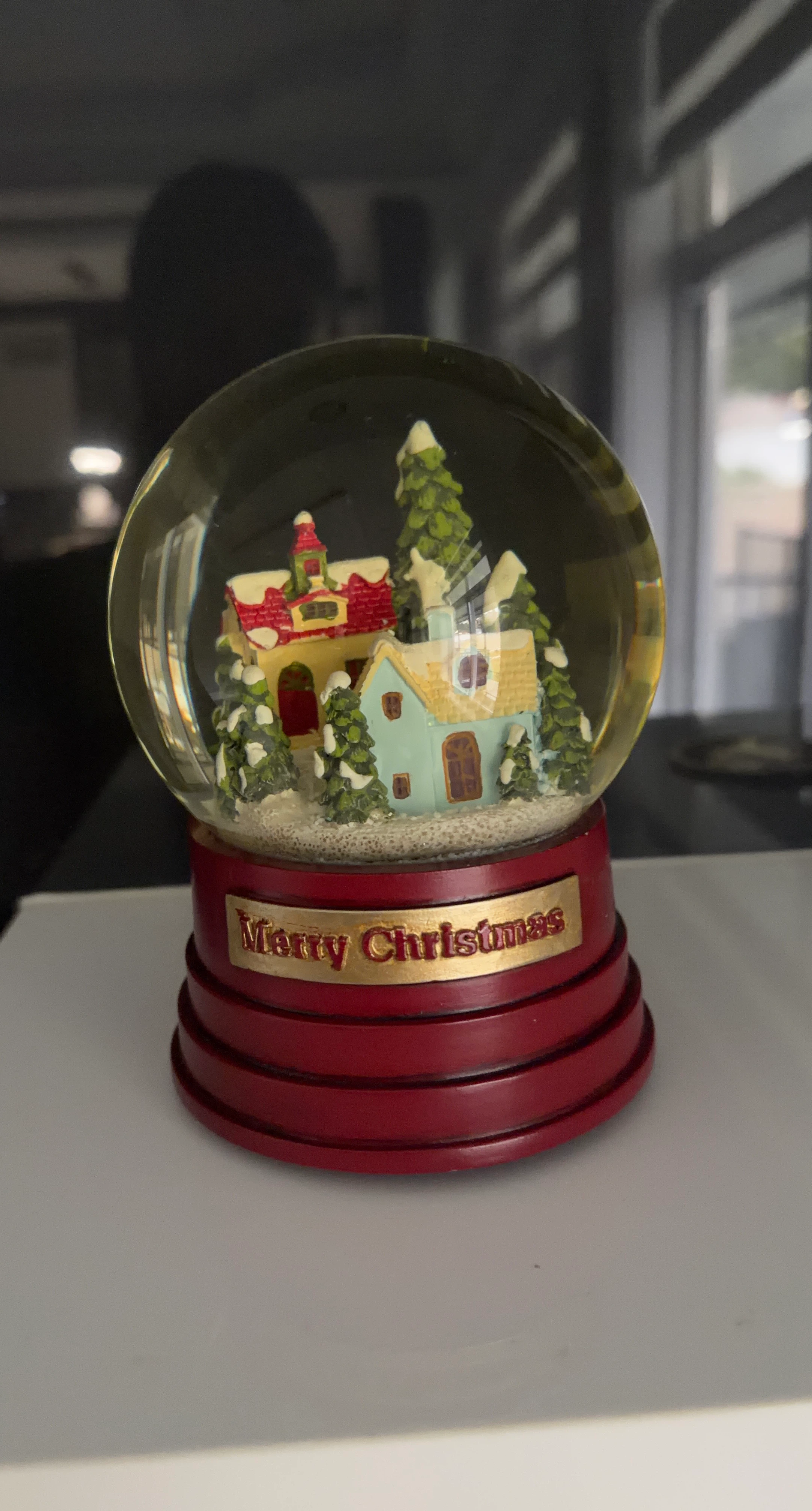 Merry Christmas Snow Globe