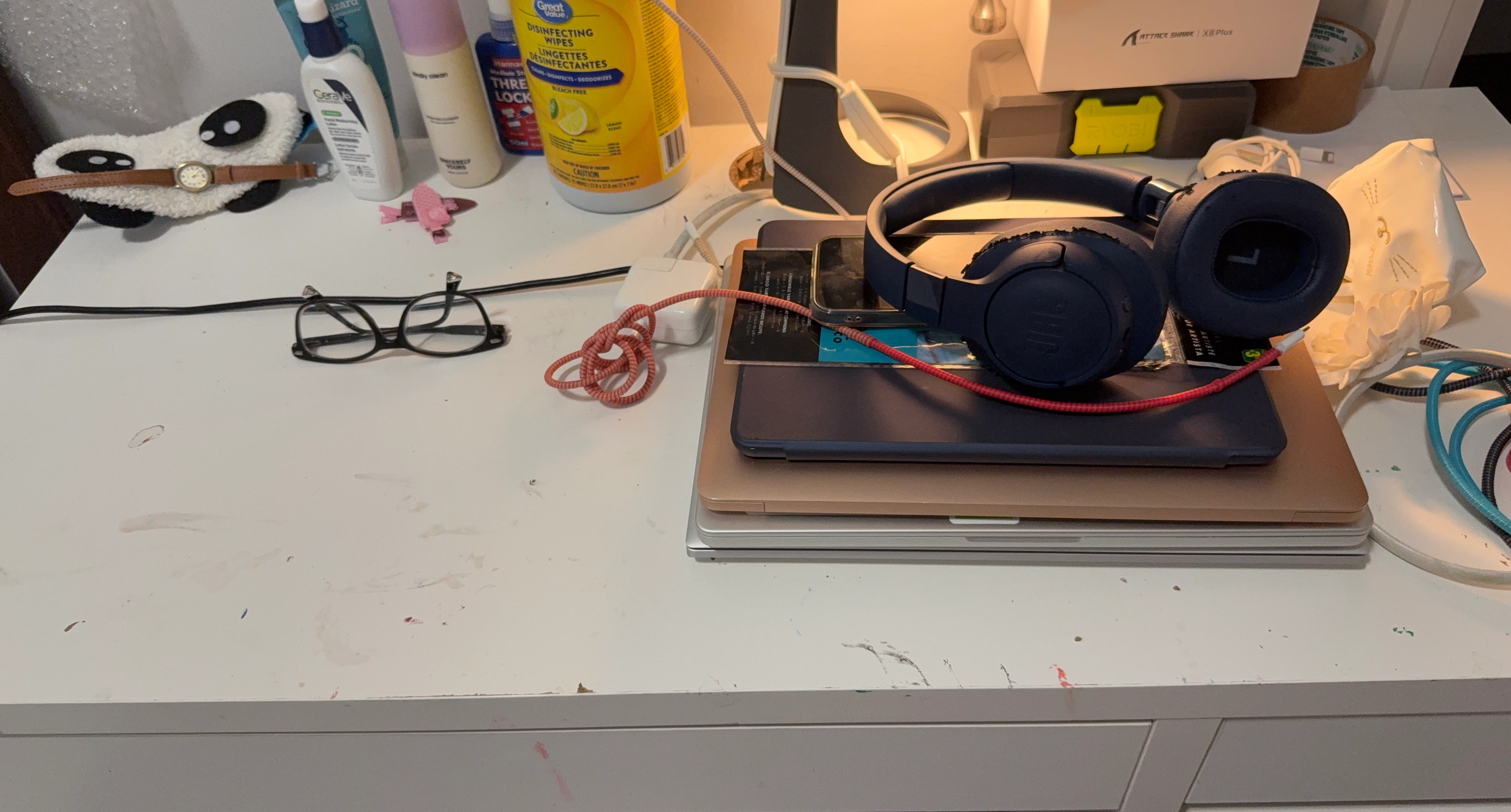 White desk/ study table