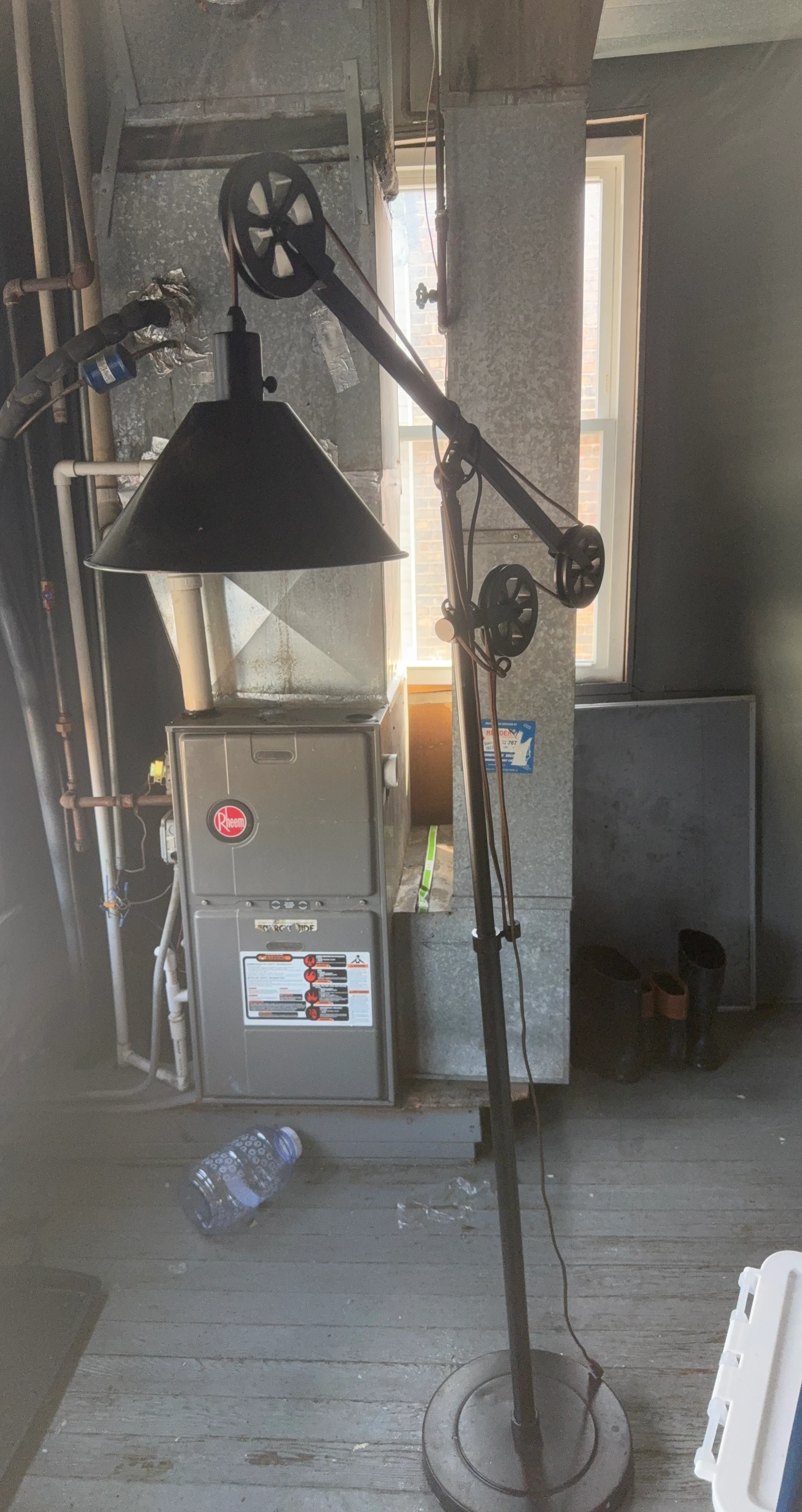 Adjustable Task Floor Lamp with Pulley System