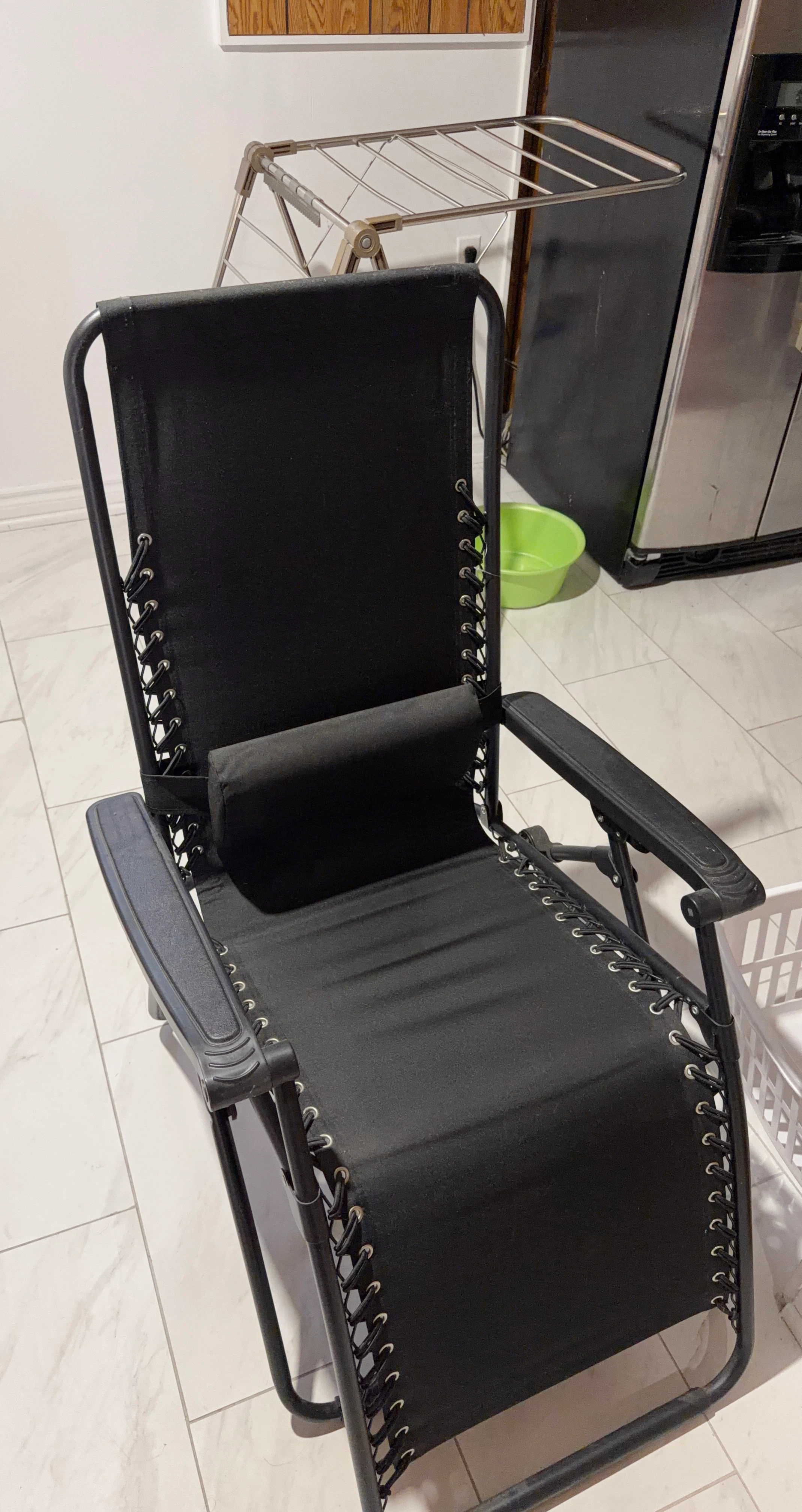 Black Zero Gravity Chair