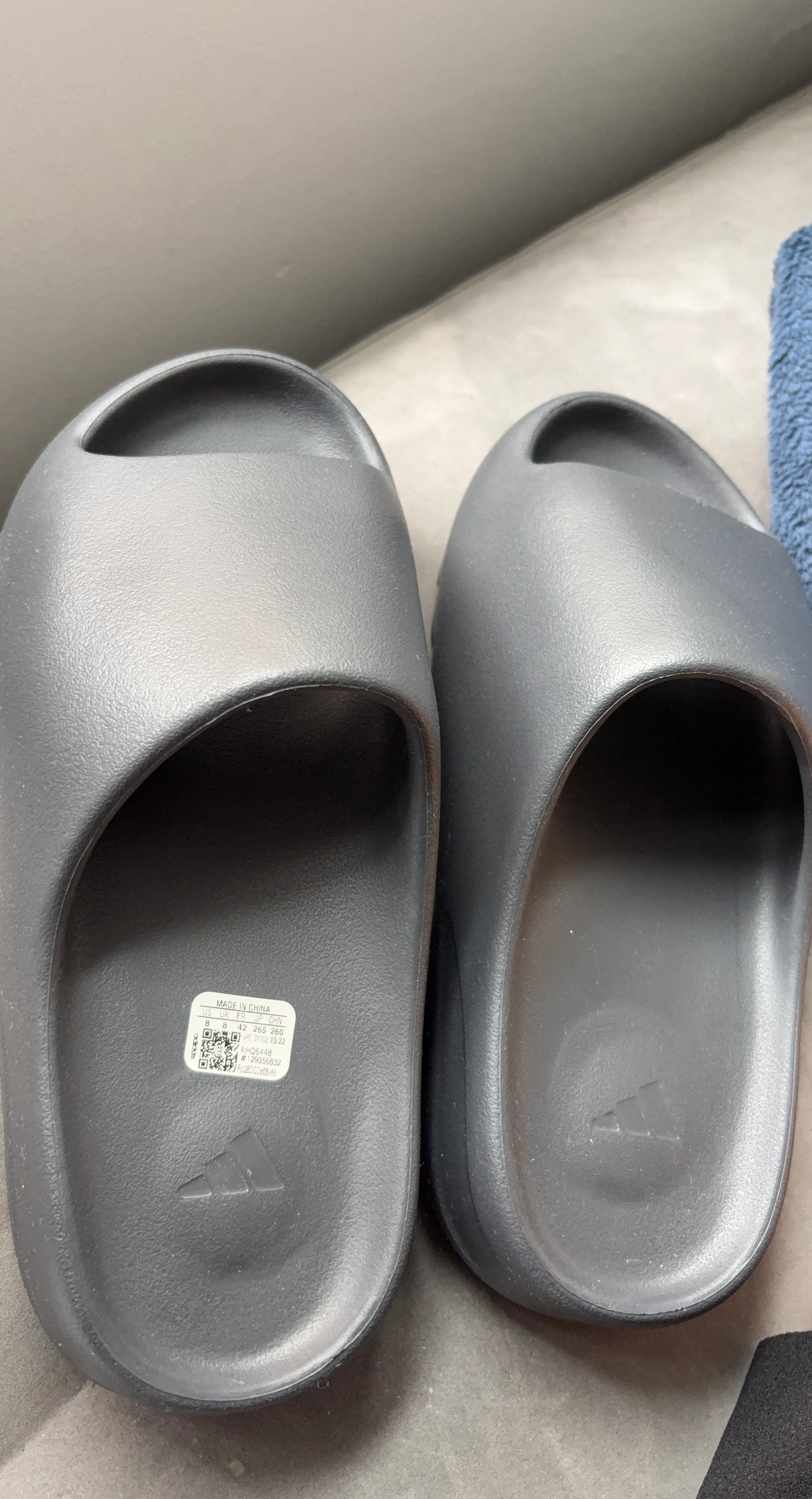Adidas Yeezy Slide Slate Grey Size 8