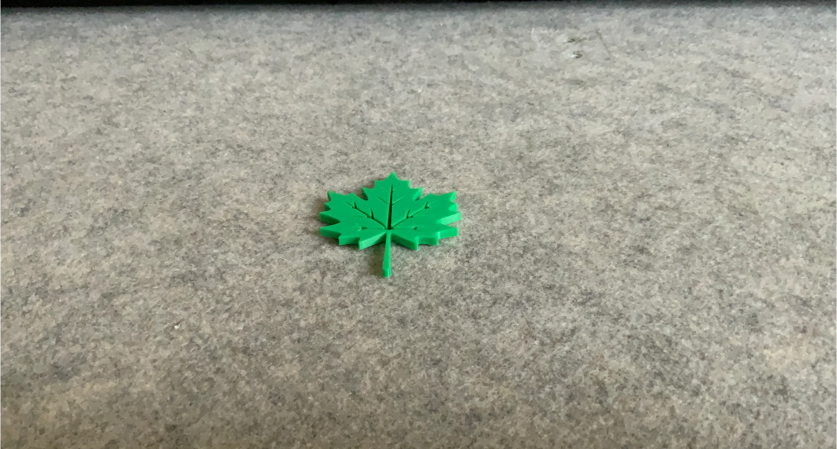 Green Maple Leaf 🍁