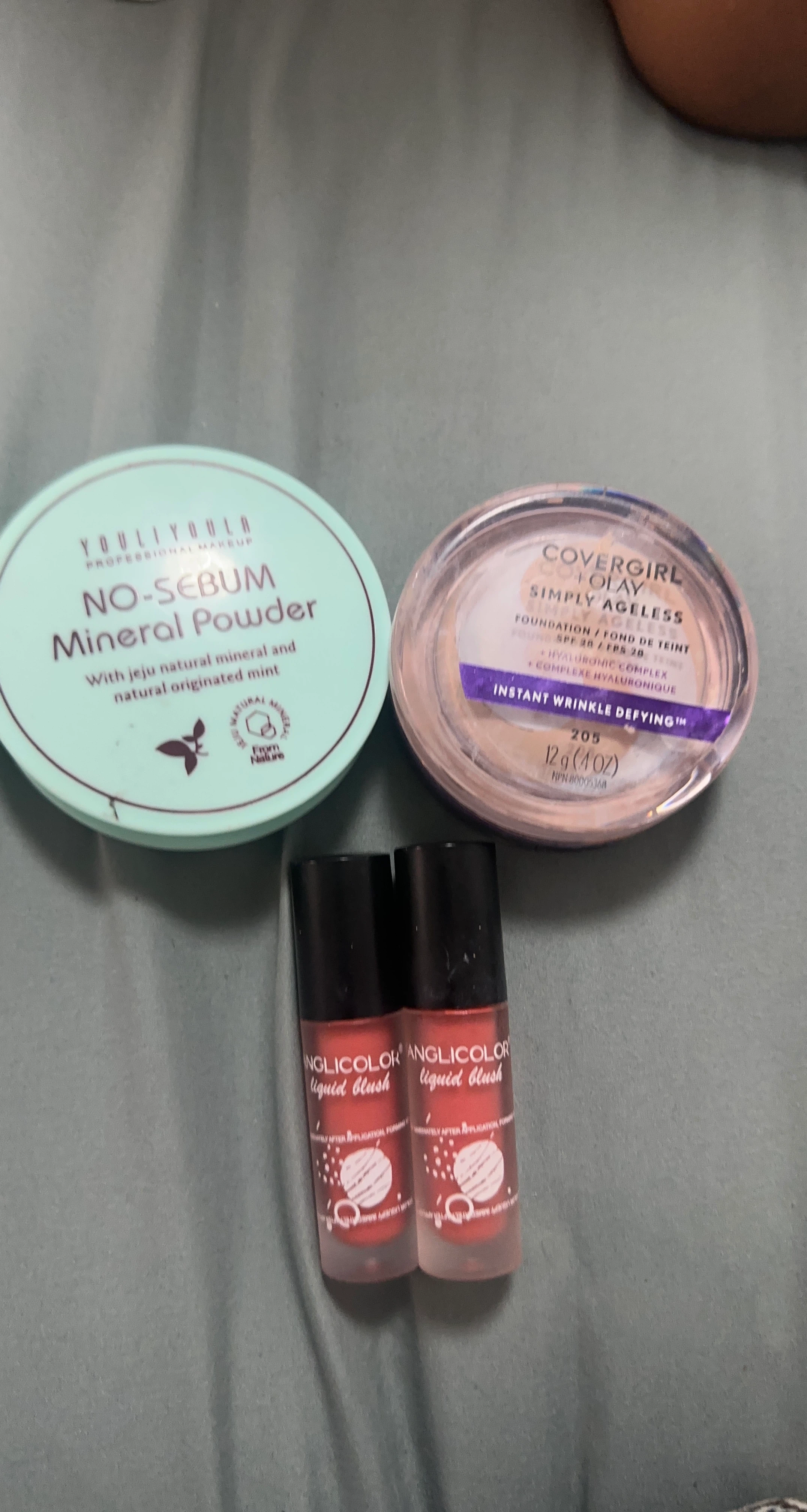 Covergirl foundation (4 items $25)