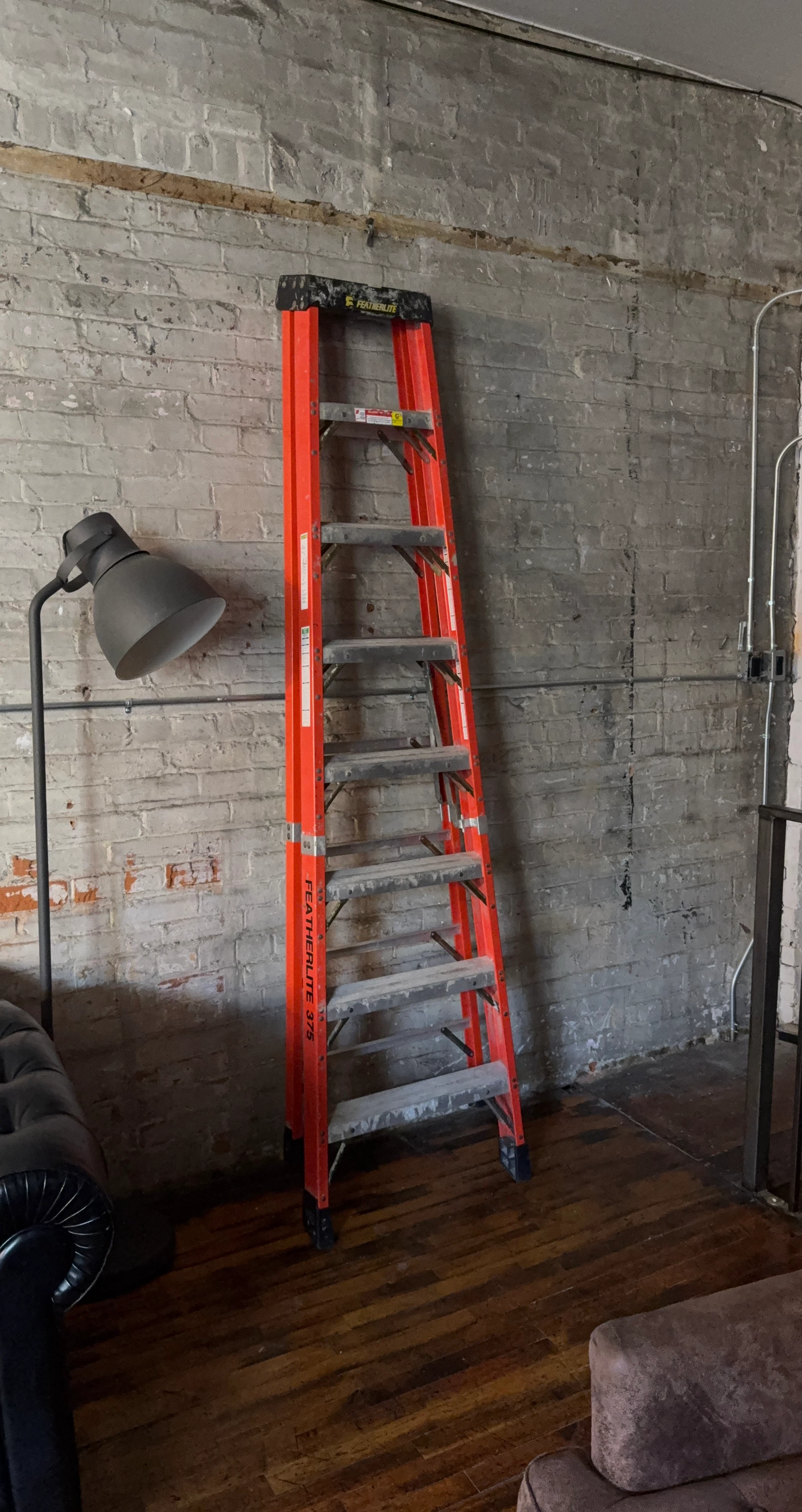 Featherlite 375 Ladder