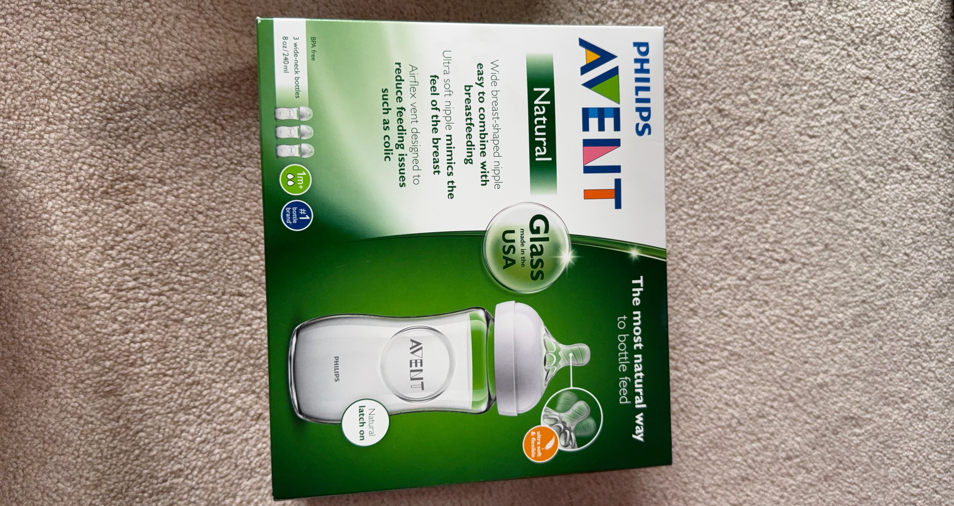 Brand new Philips Avent Natural Glass Bottle - 8 oz (3-Pack)