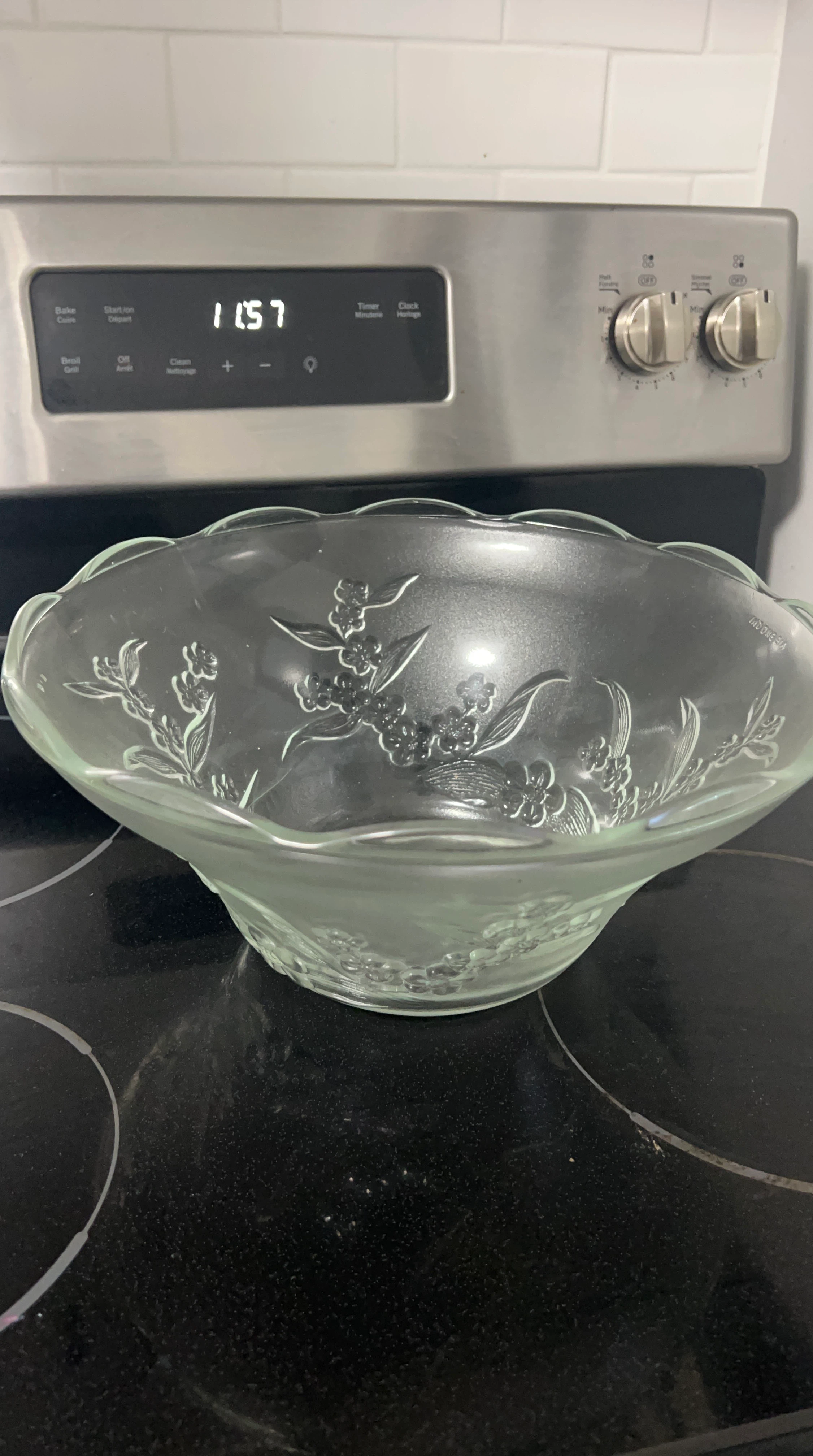Clear Glass Scalloped Serving Bowl