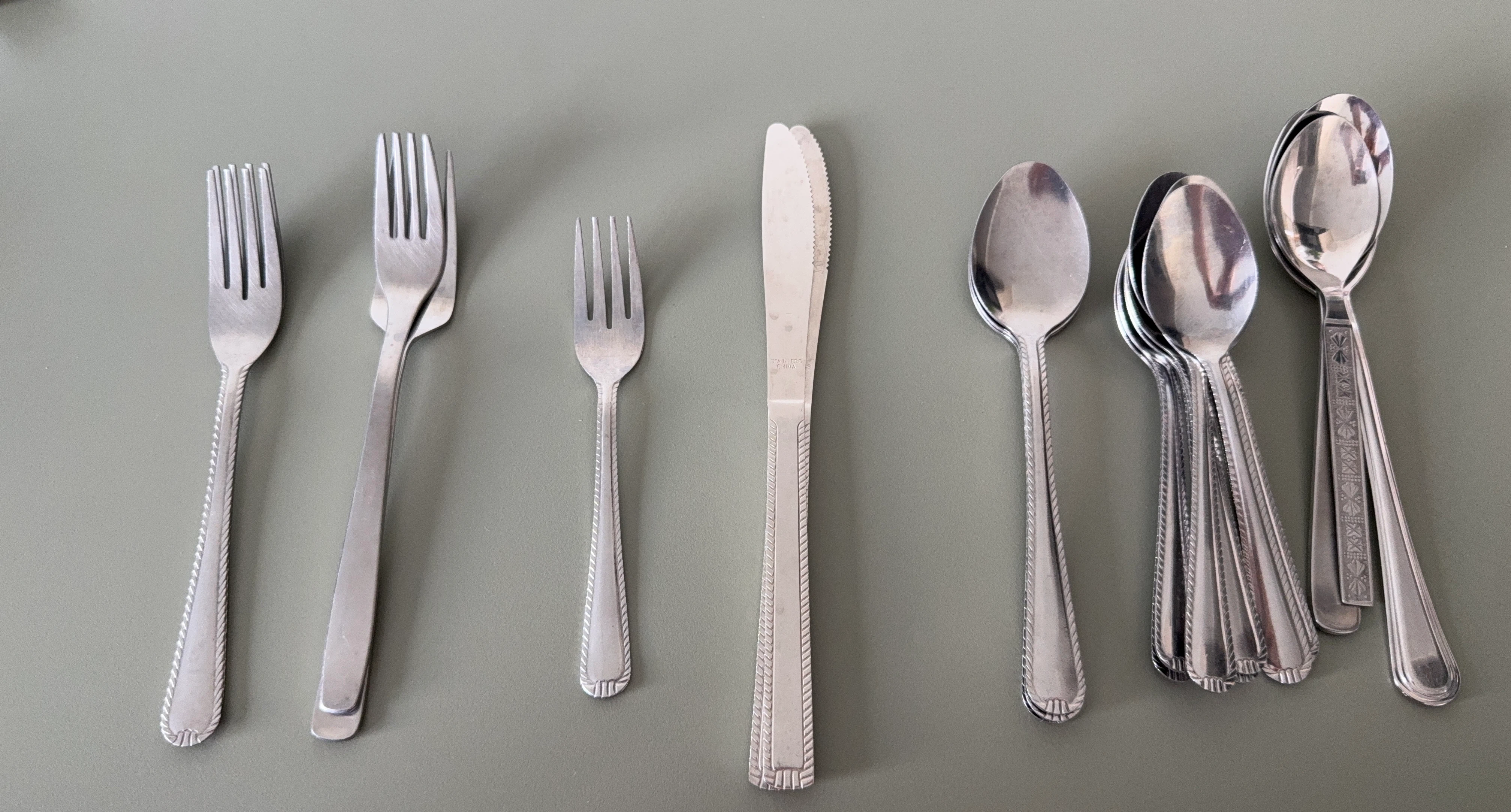 Assorted Stainless Steel Cutlery