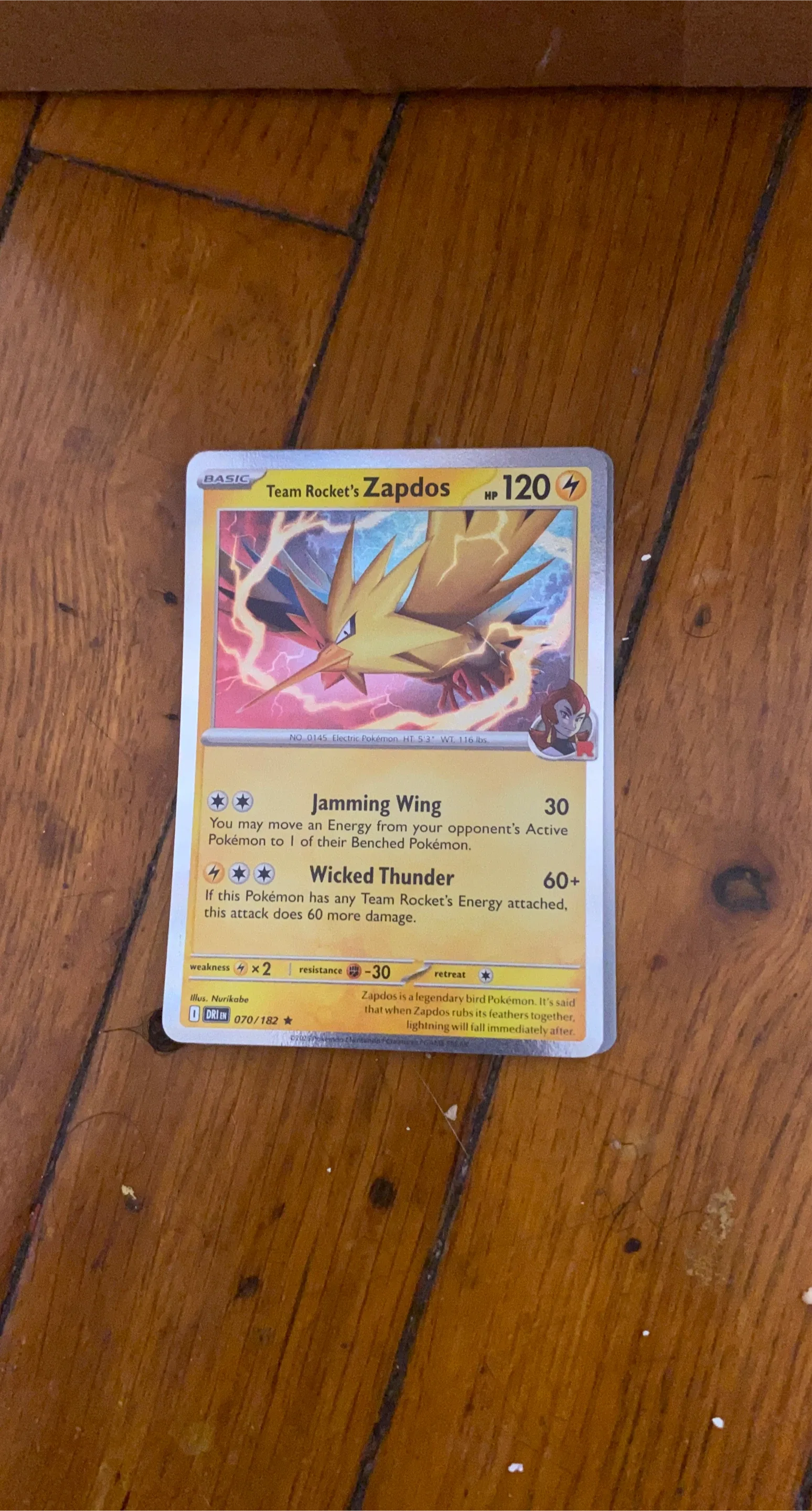 Team Rocket's Zapdos Pokémon Card 070/182