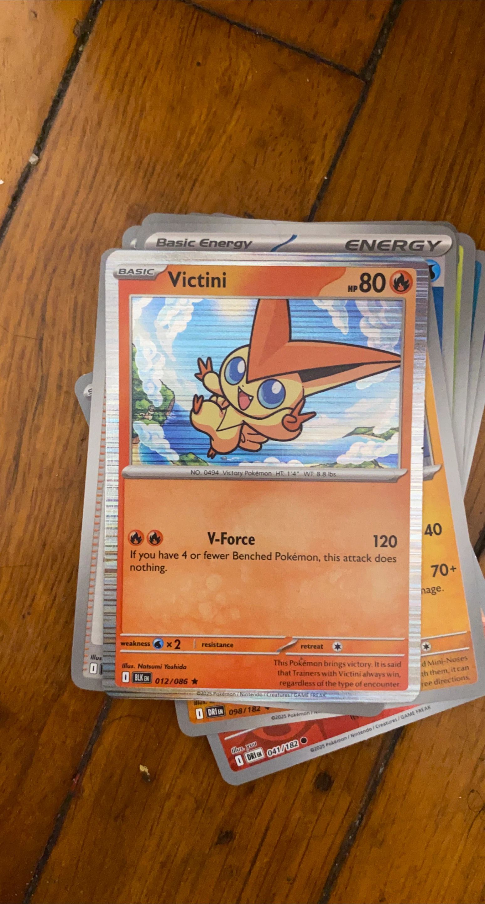 Victini Pokémon Card