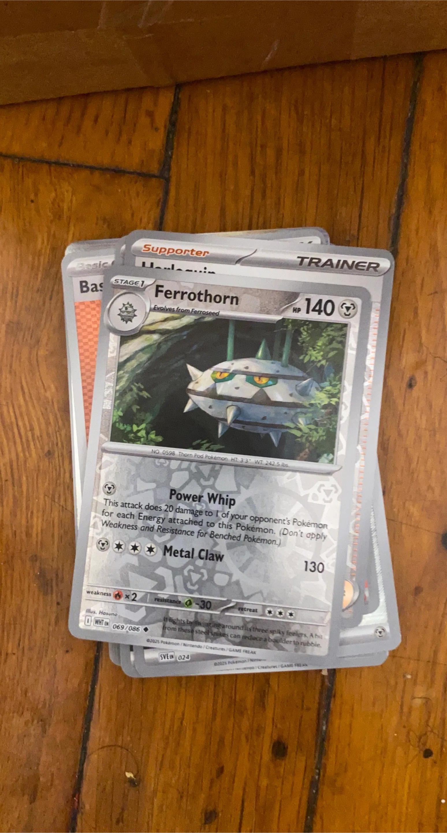 Ferrothorn Pokemon Trading Card