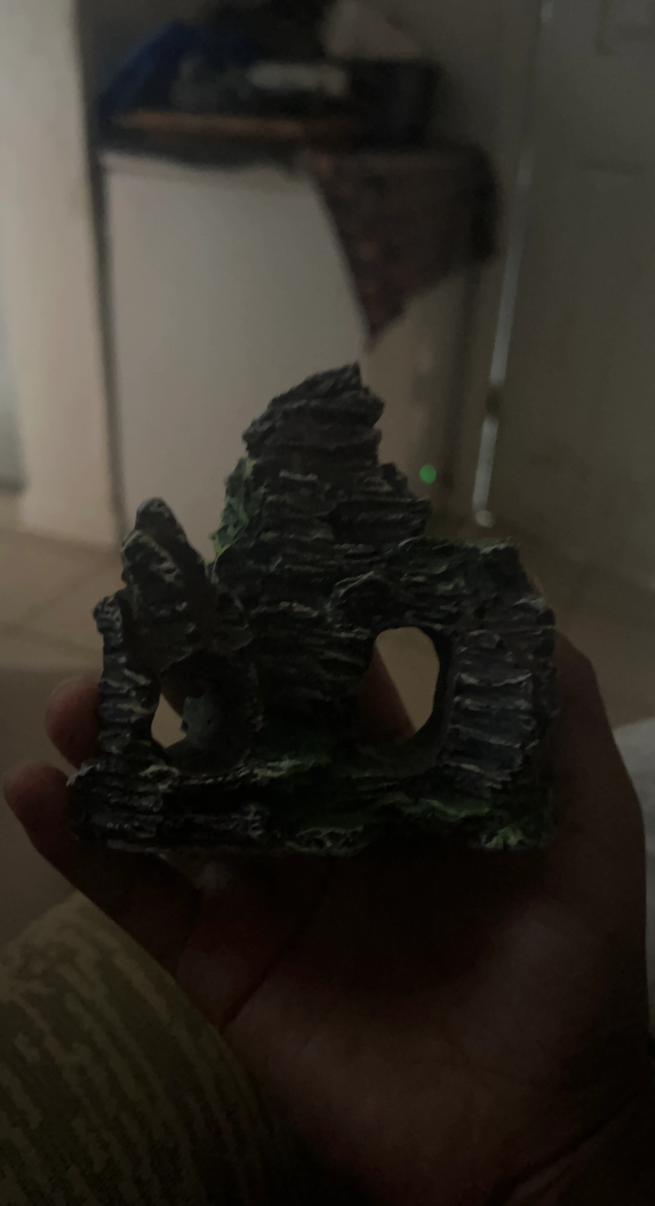 Aquarium Rock Hideout Decoration