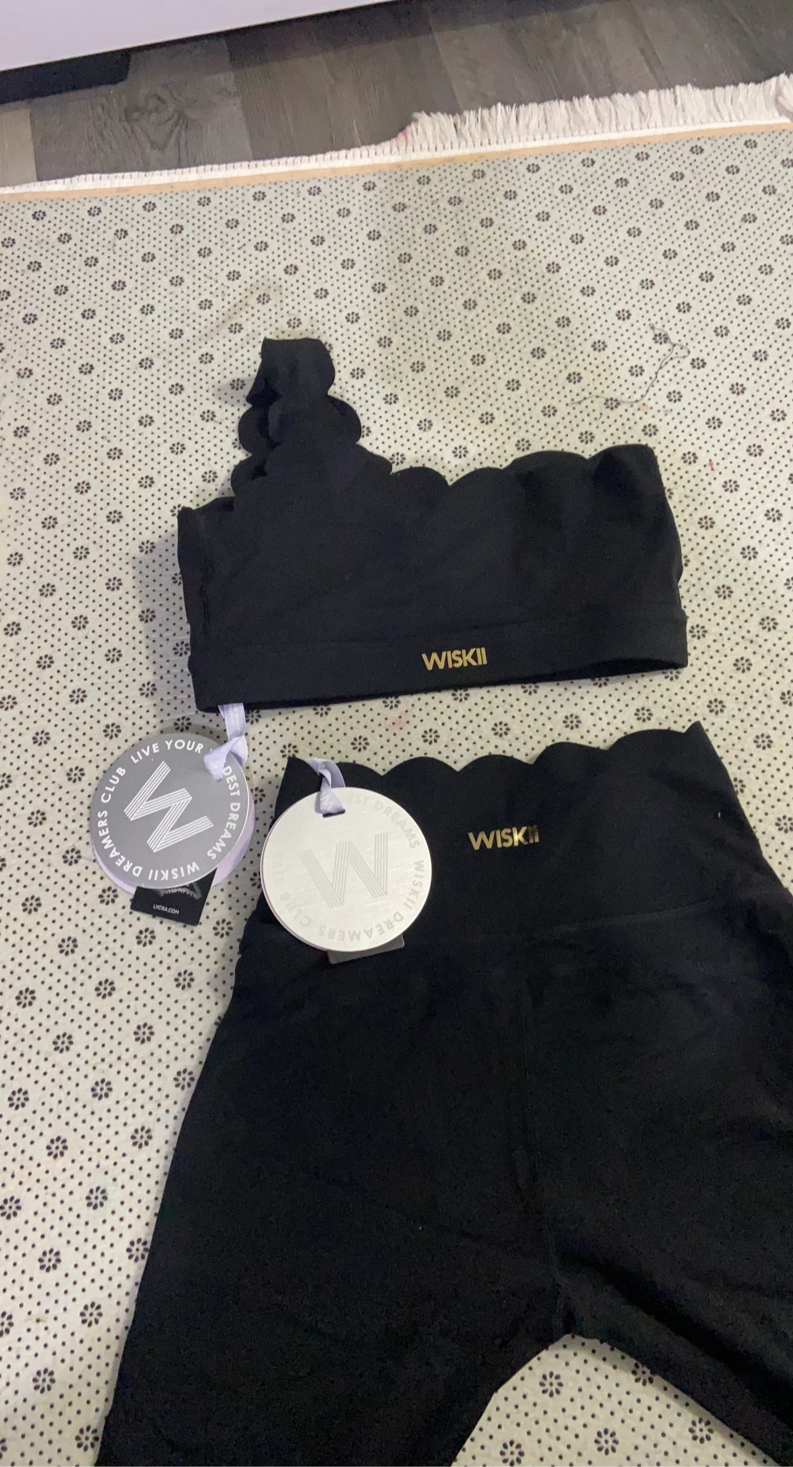 WISKII Black Scalloped Sports Bra and Leggings Set