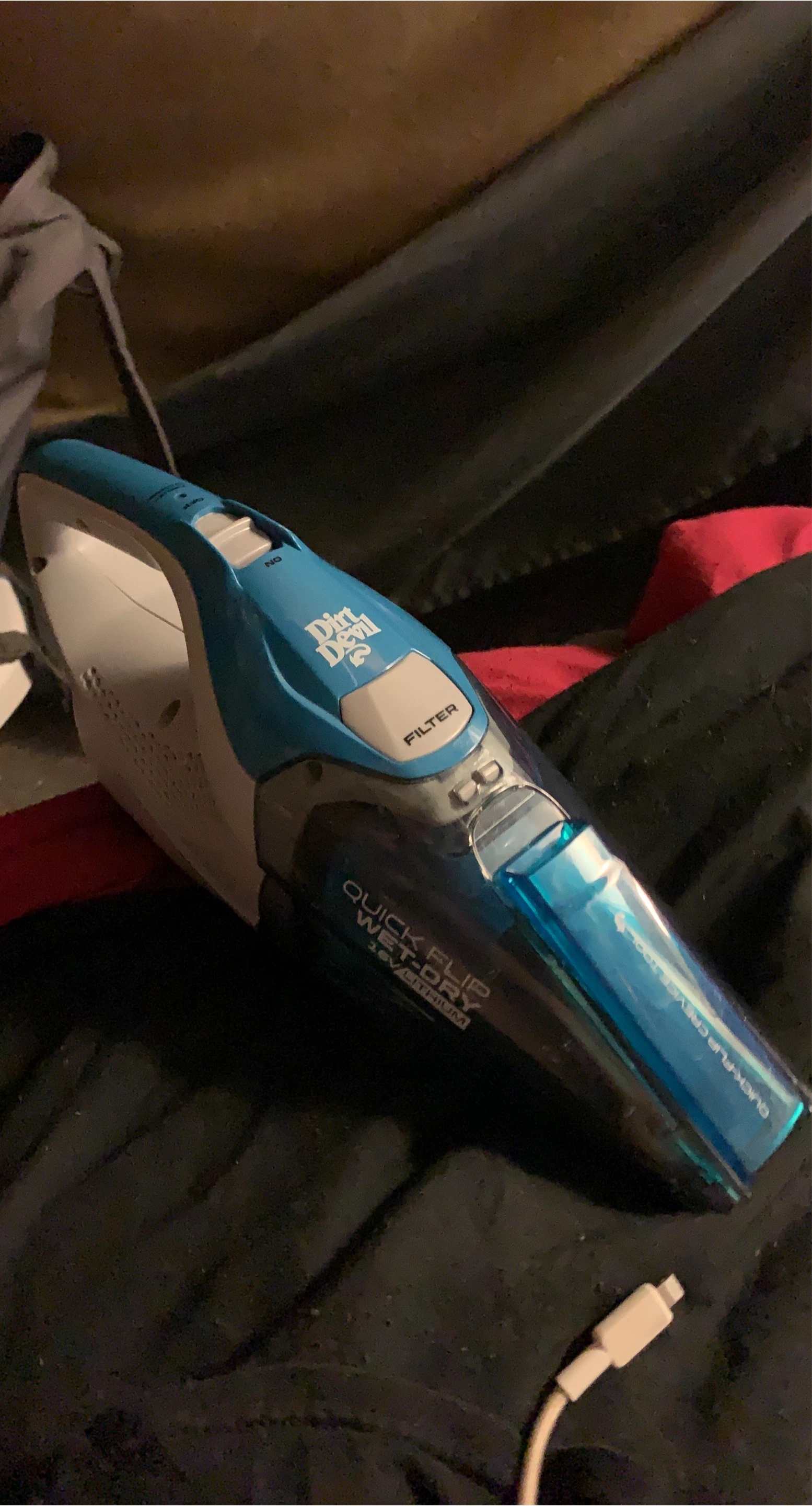 Dirt Devil Quick Flip Wet/Dry Handheld Vacuum 18V Lithium