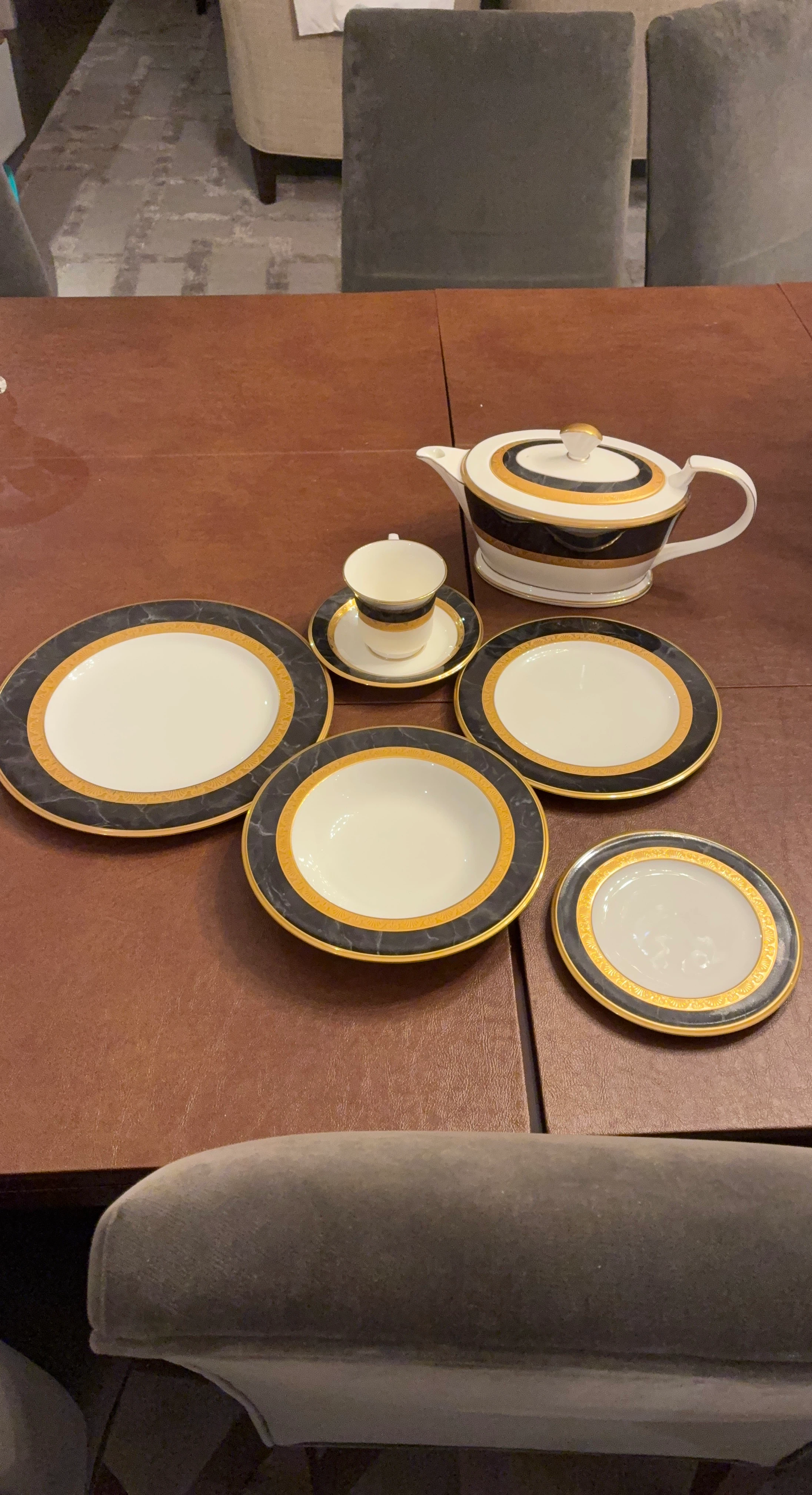 Noritake Opulence Bone China Set