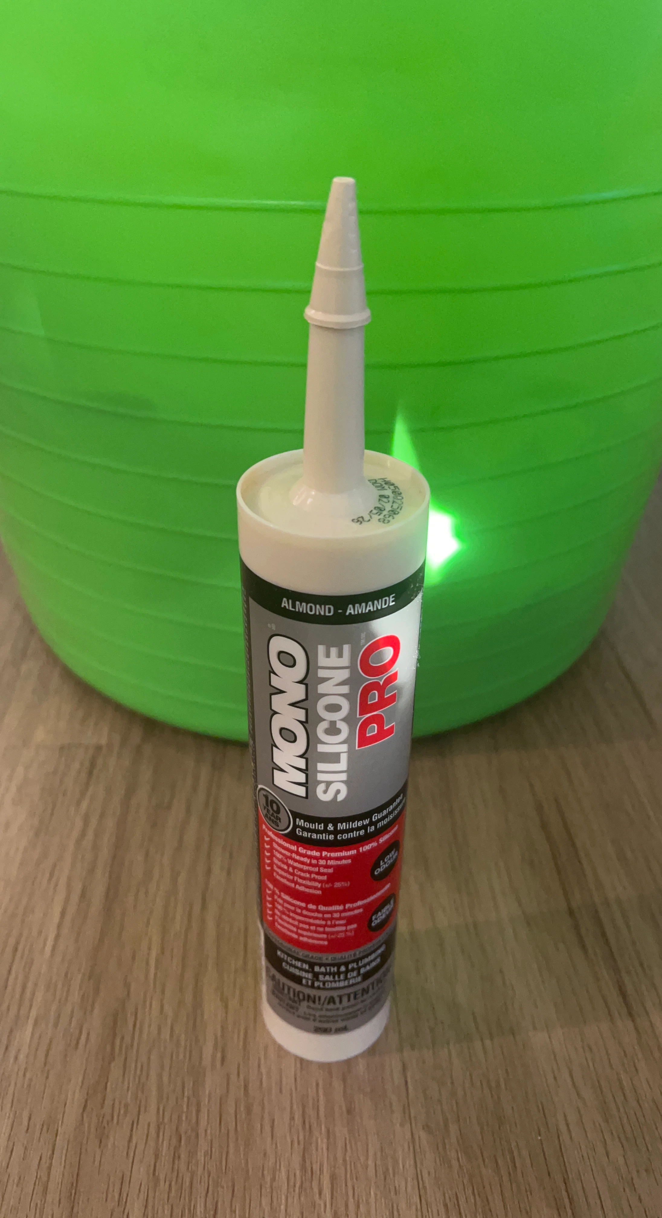 MONO Silicone PRO Almond Sealant