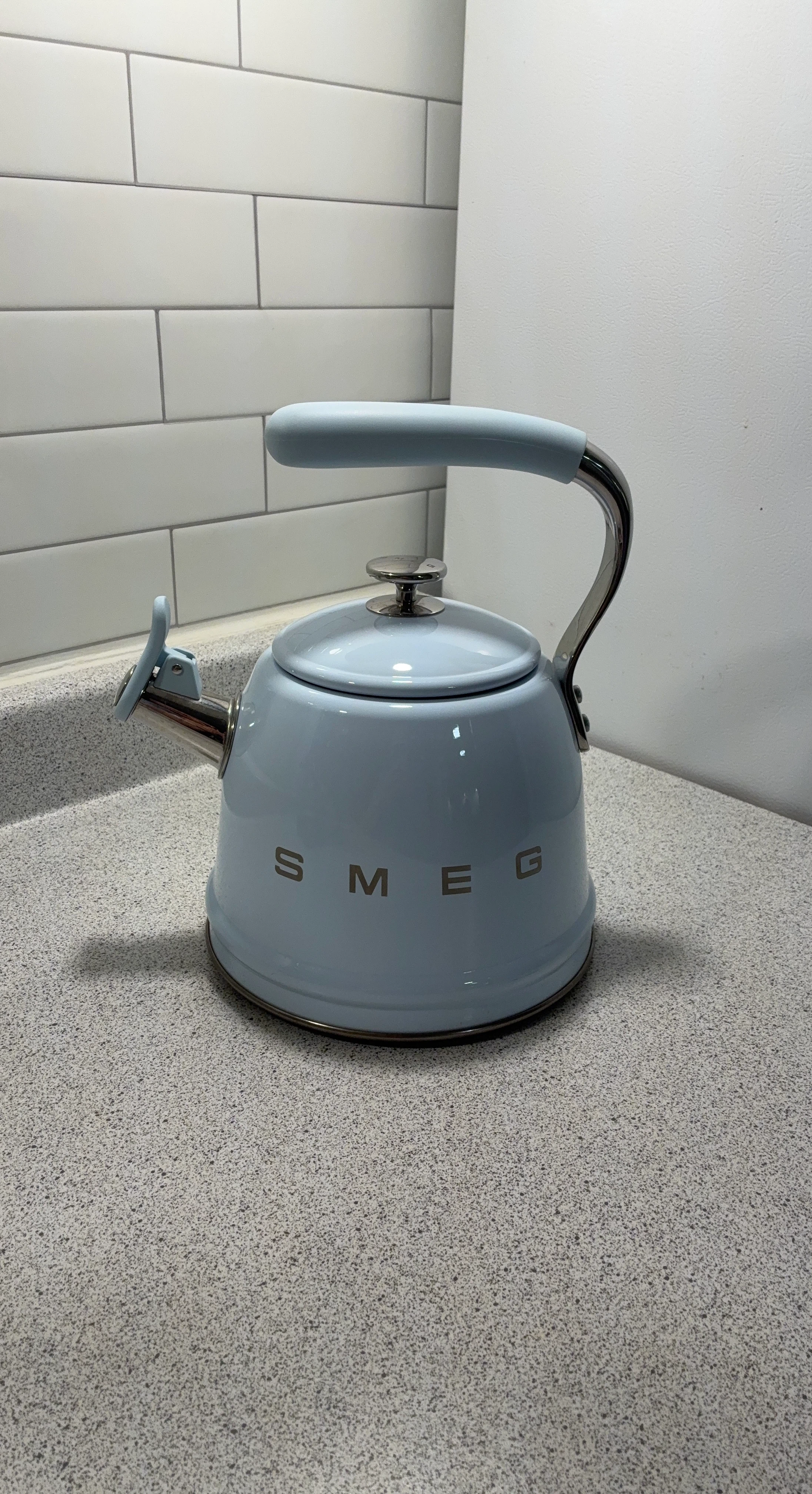 Smeg Stovetop Kettle - Pastel Blue