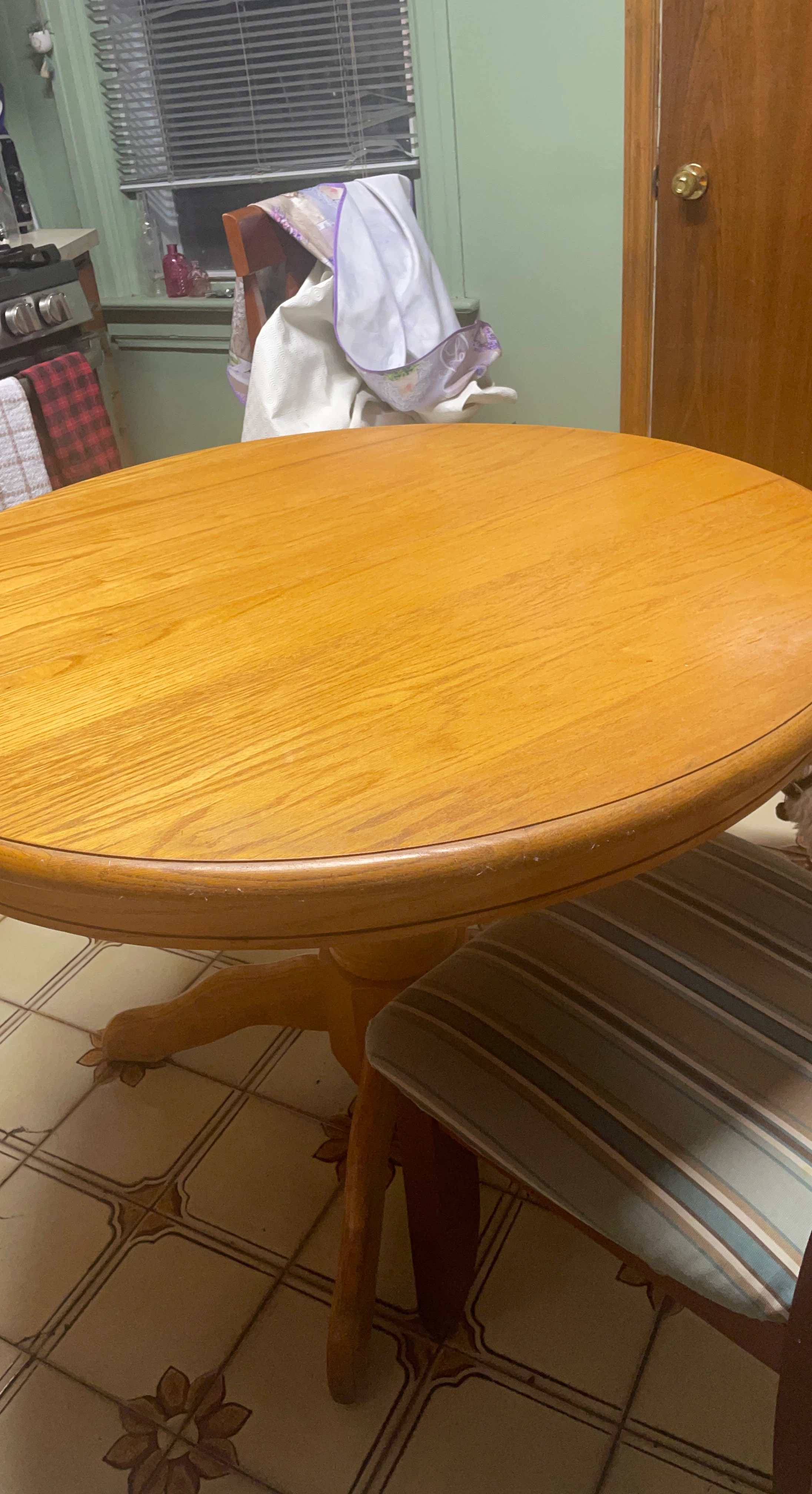 Round Oak Dining Table
