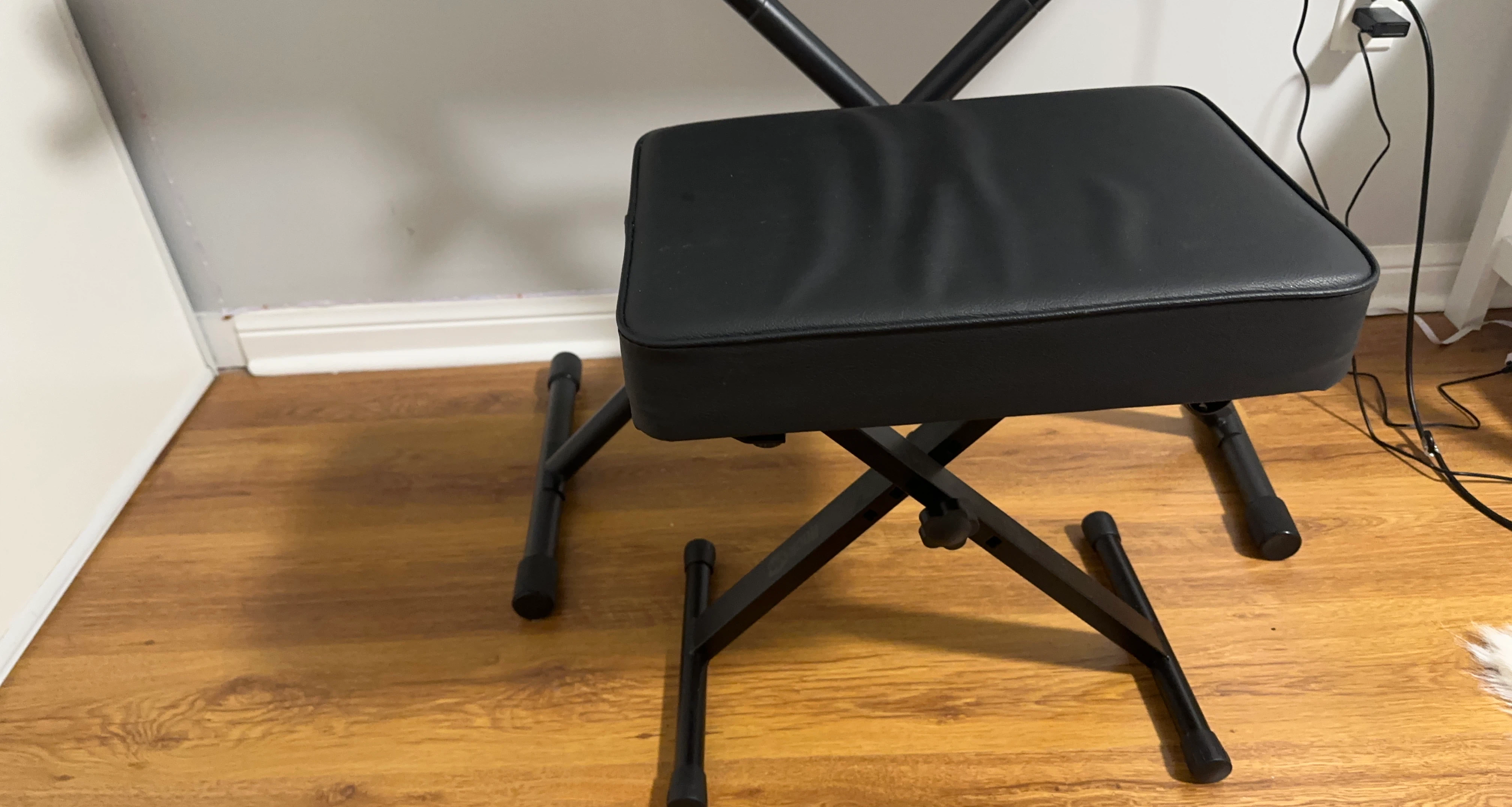 Adjustable Keyboard Bench