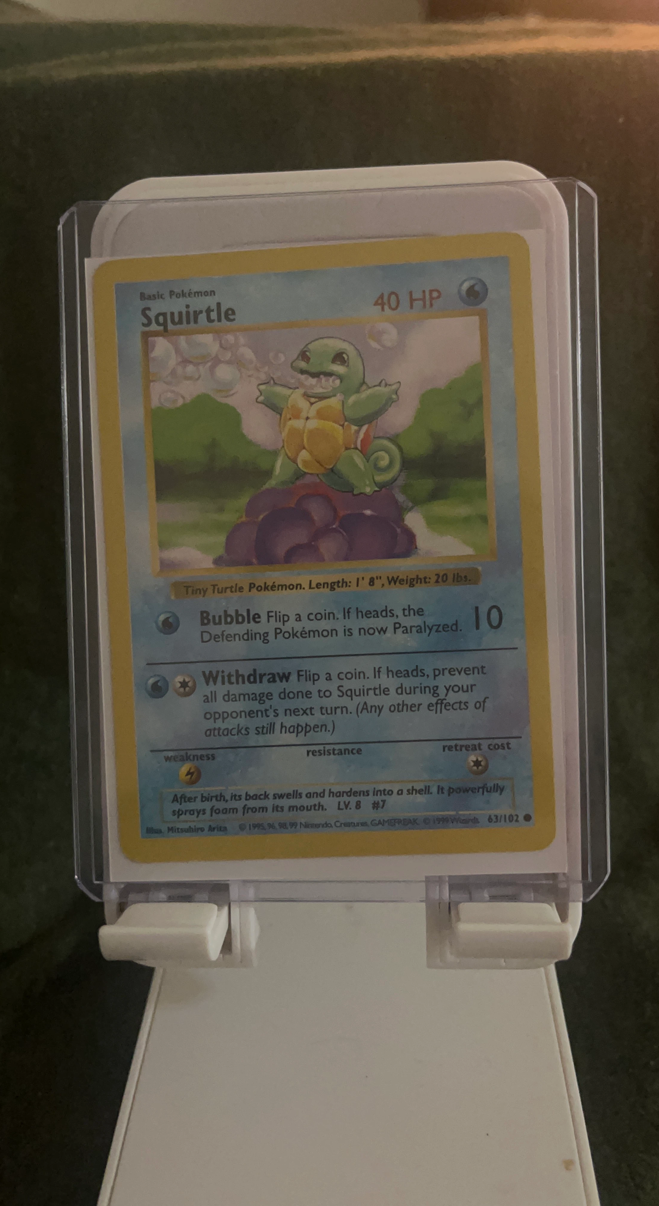 1999 Base Set shadowless Squirtle Pokemon Trading Card