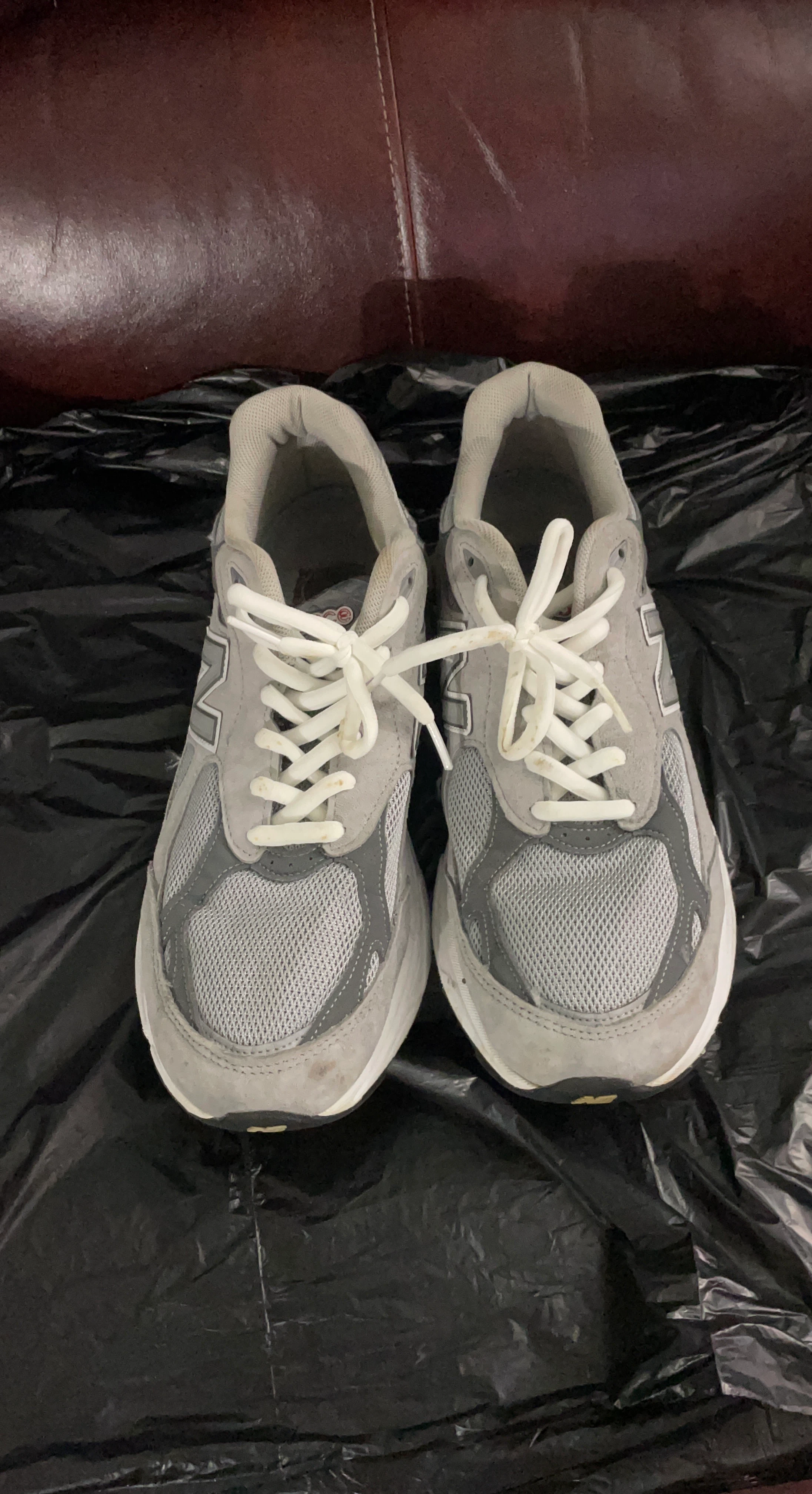 New Balance 990v6 Grey Sneakers