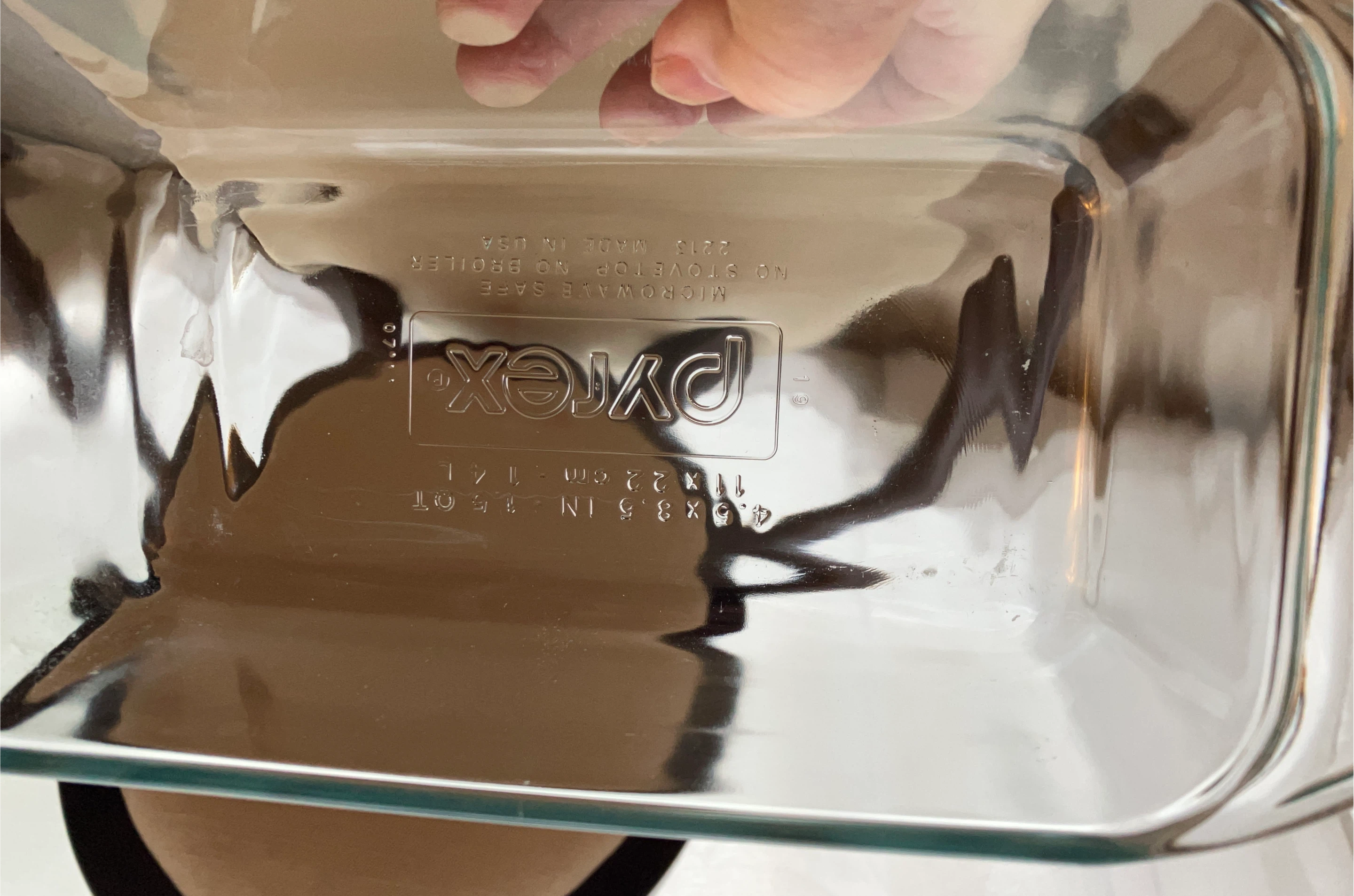 Vintage Pyrex Glass Loaf Pan 1.4L