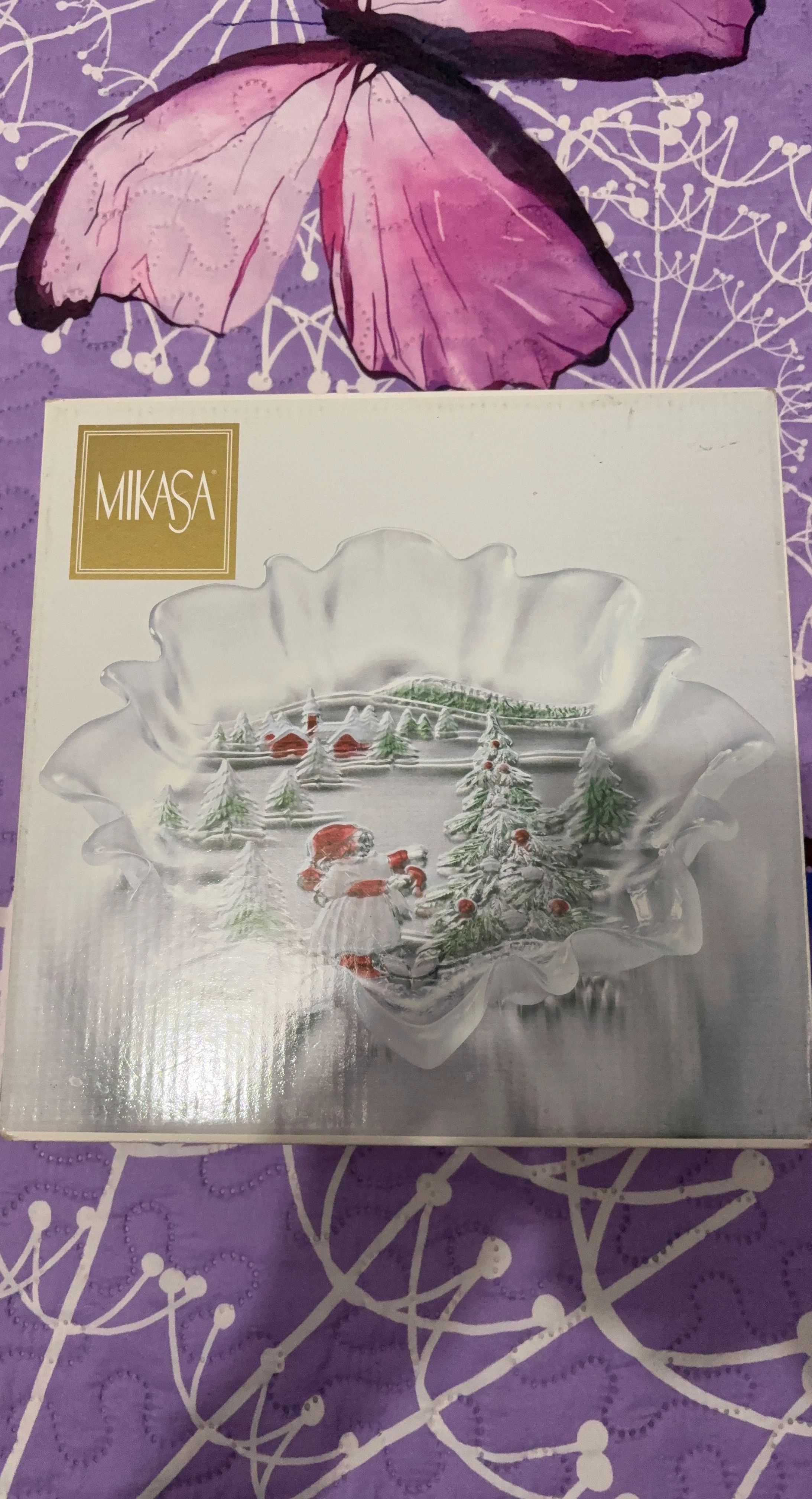 Mikasa Christmas Holiday Glass Bowl