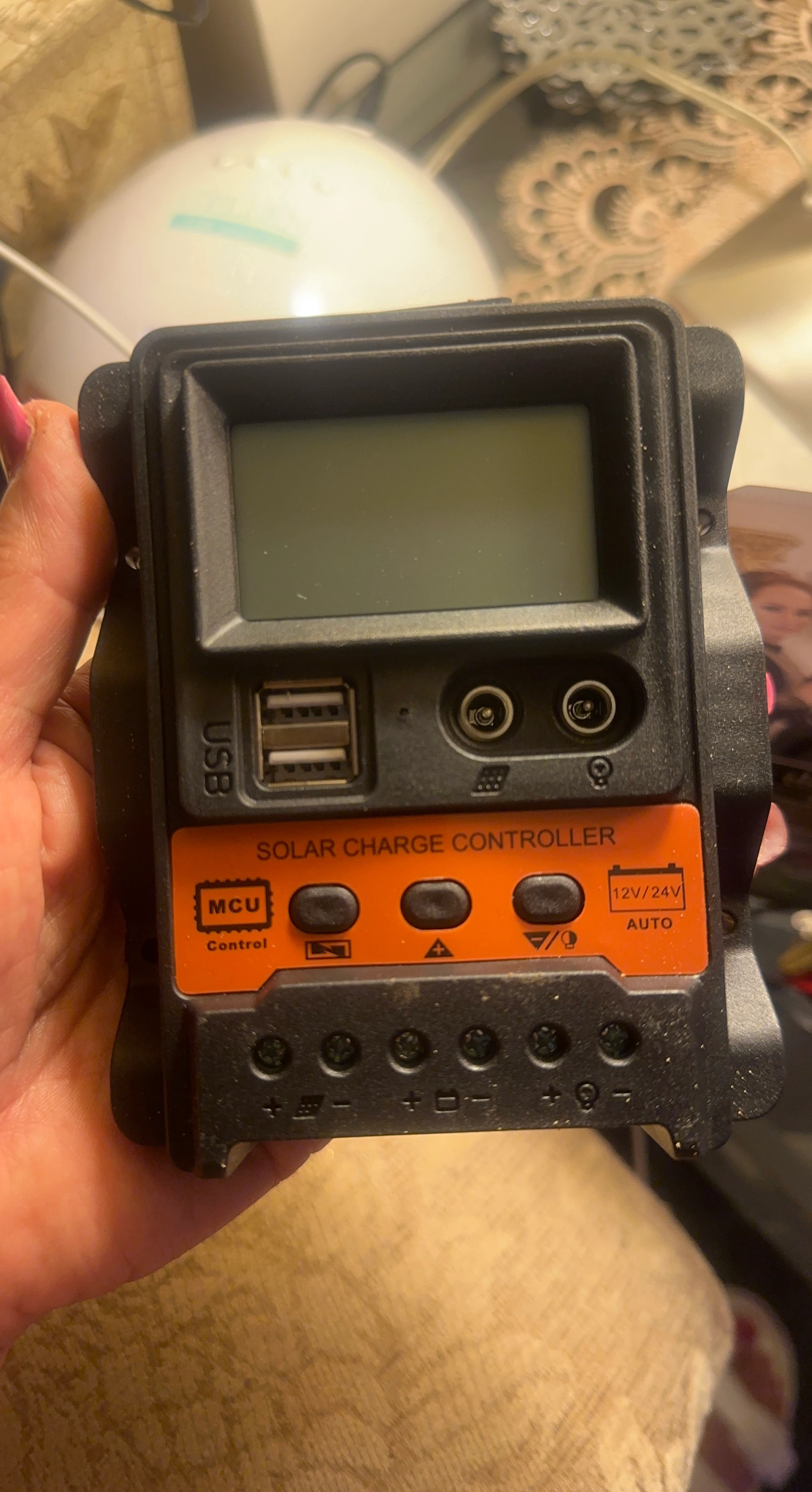 Solar Charge Controller 12V/24V
