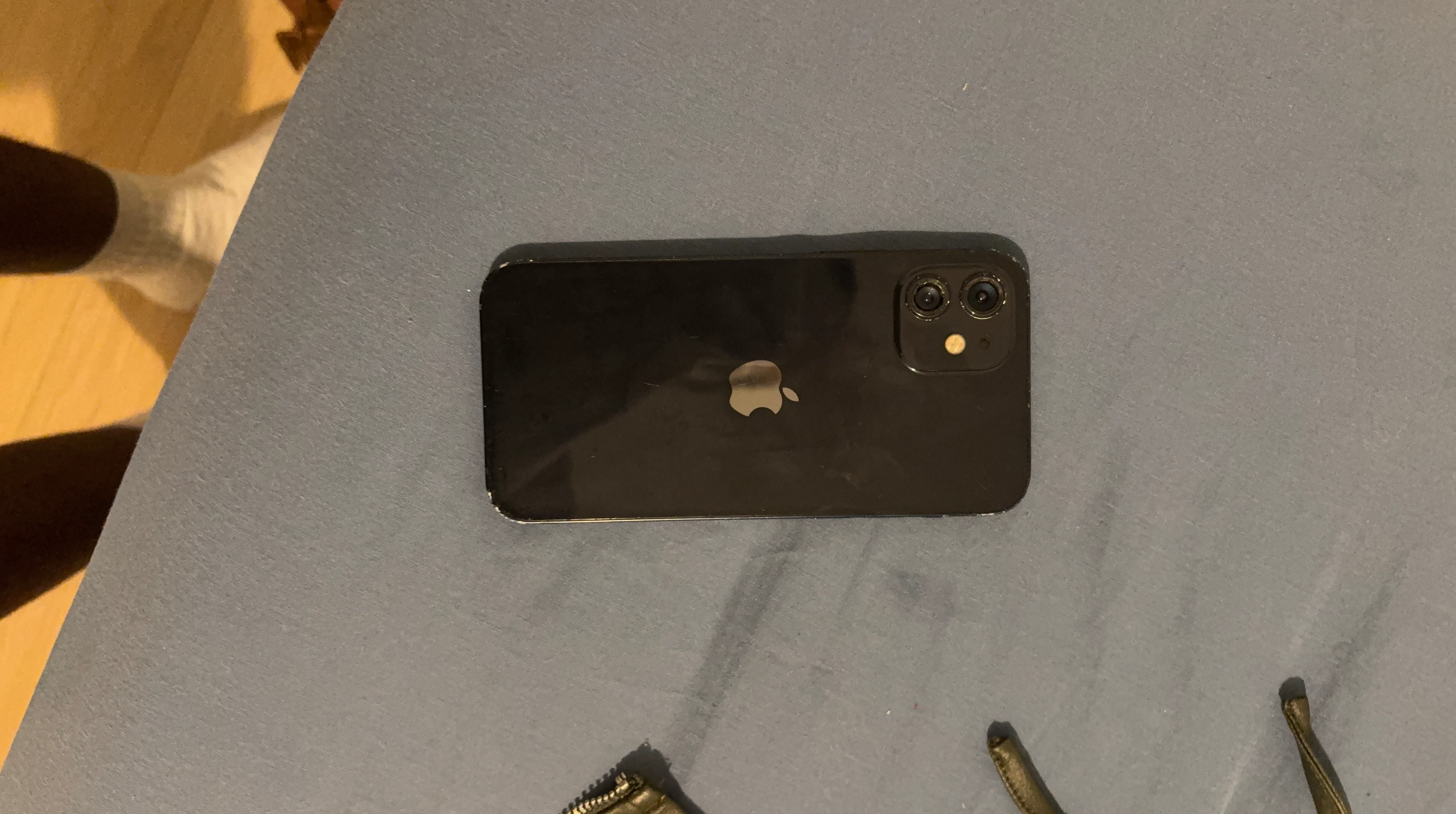 Apple iPhone 12 Noir