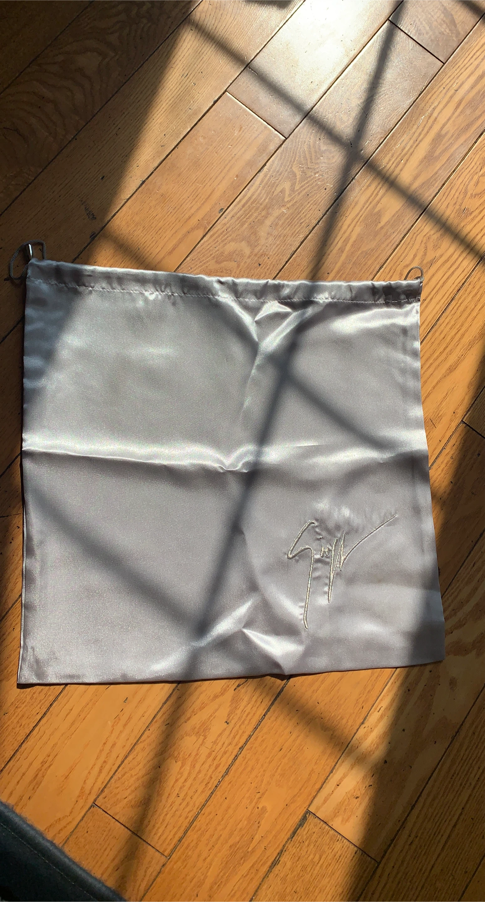 Giuseppe Zanotti dust bag