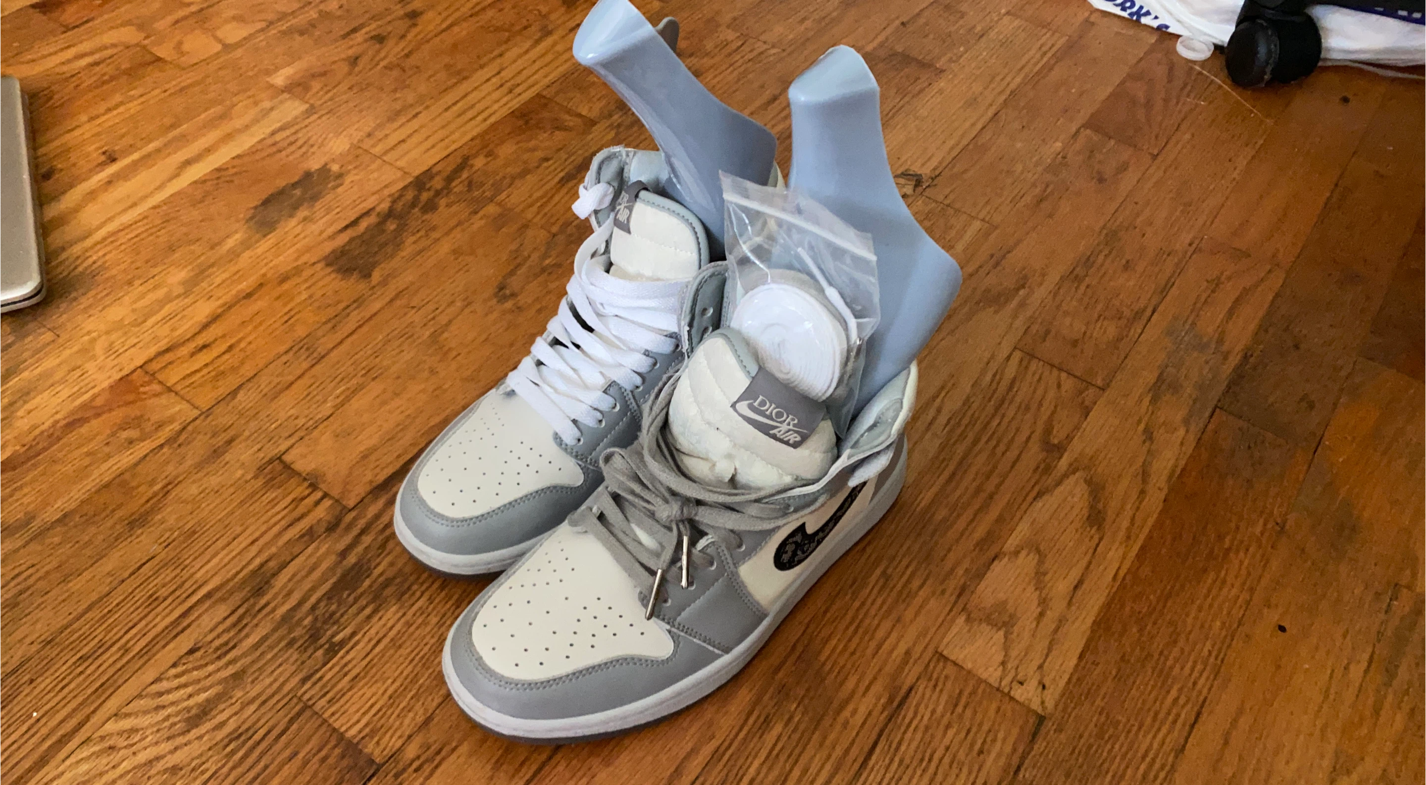 Dior x Nike Air Jordan 1 High OG Sneakers