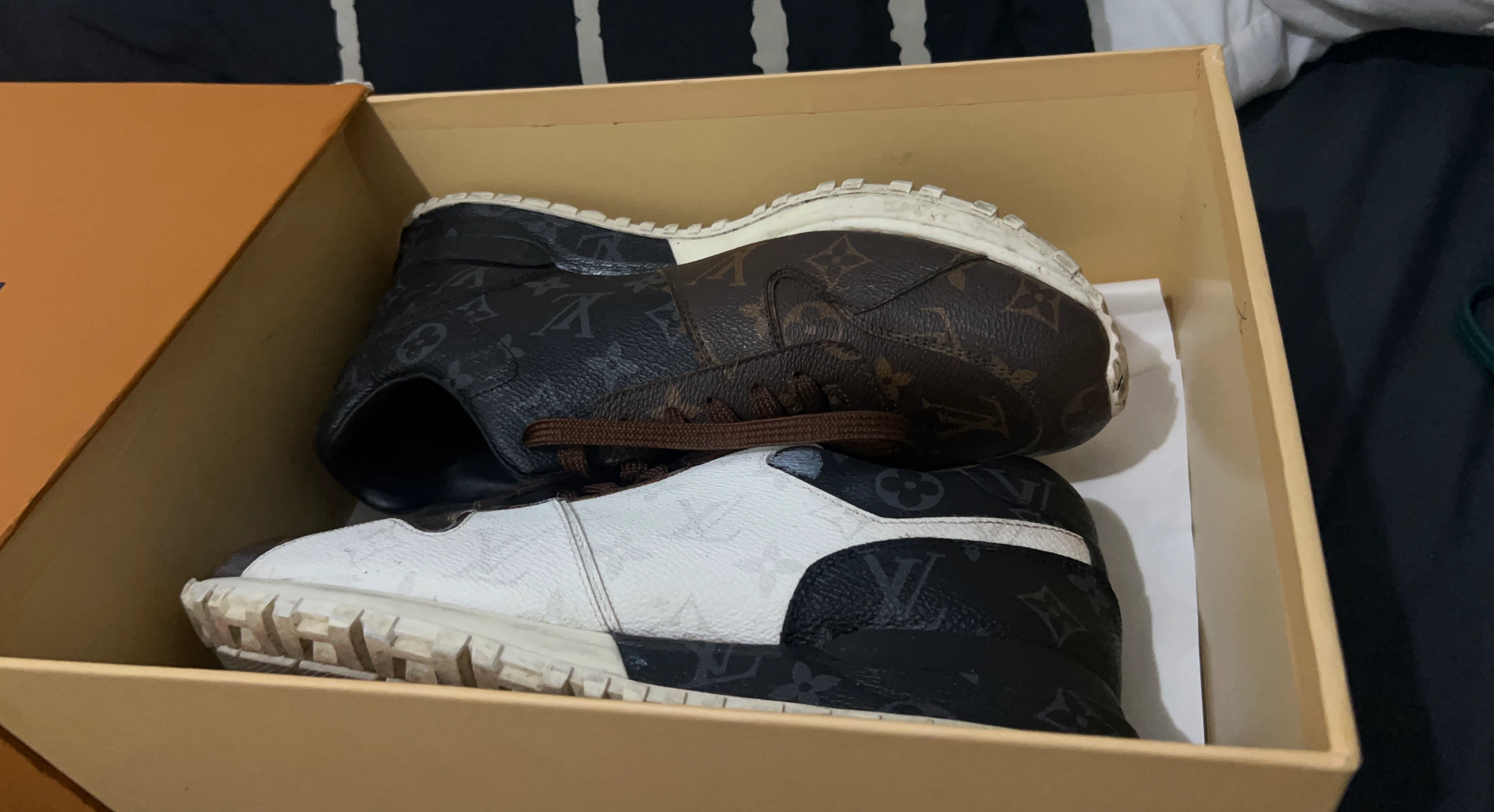 Louis Vuitton Run Away Sneakers Size 44
