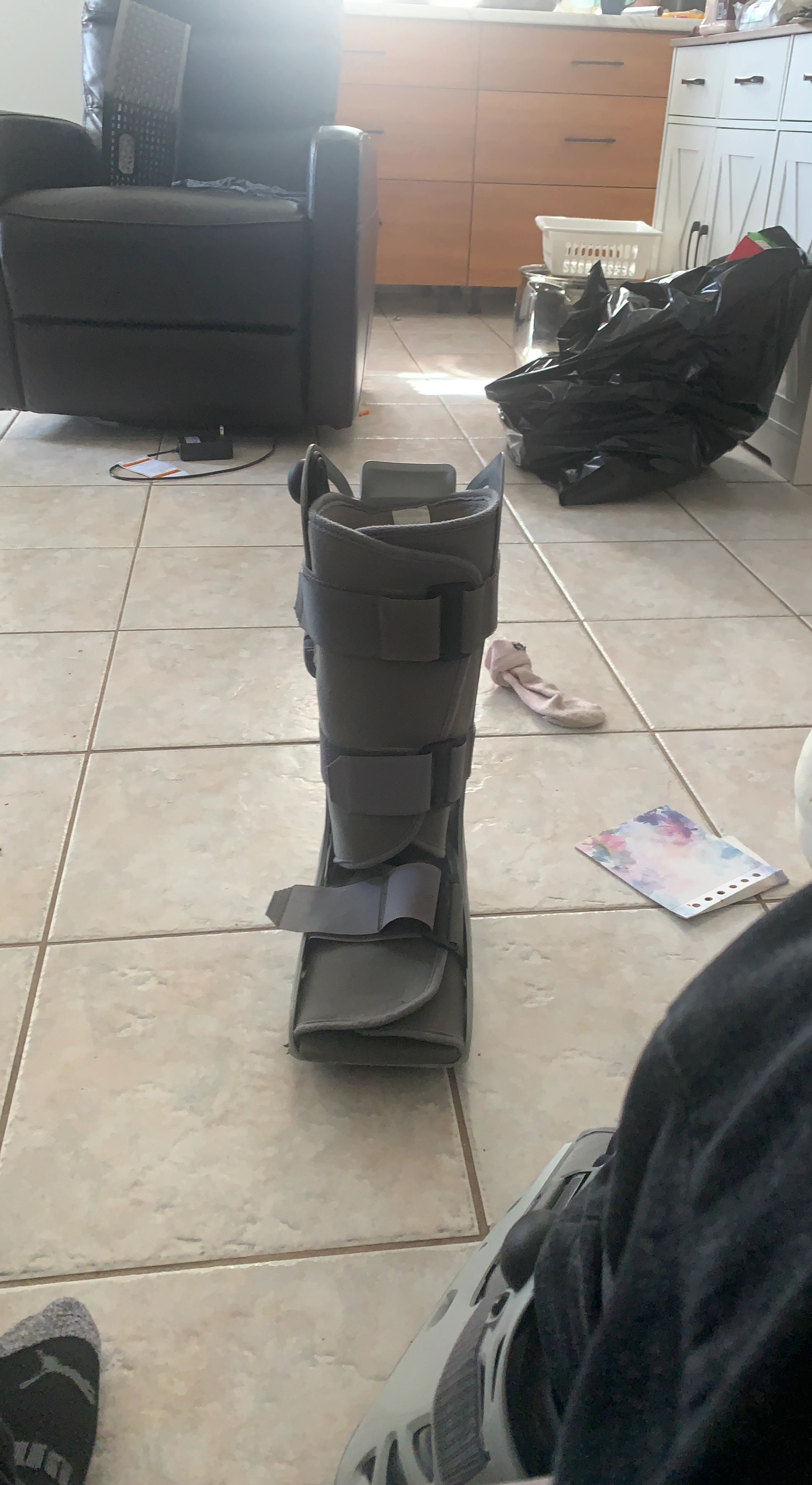 Medical Orthopaedic Walking Boot