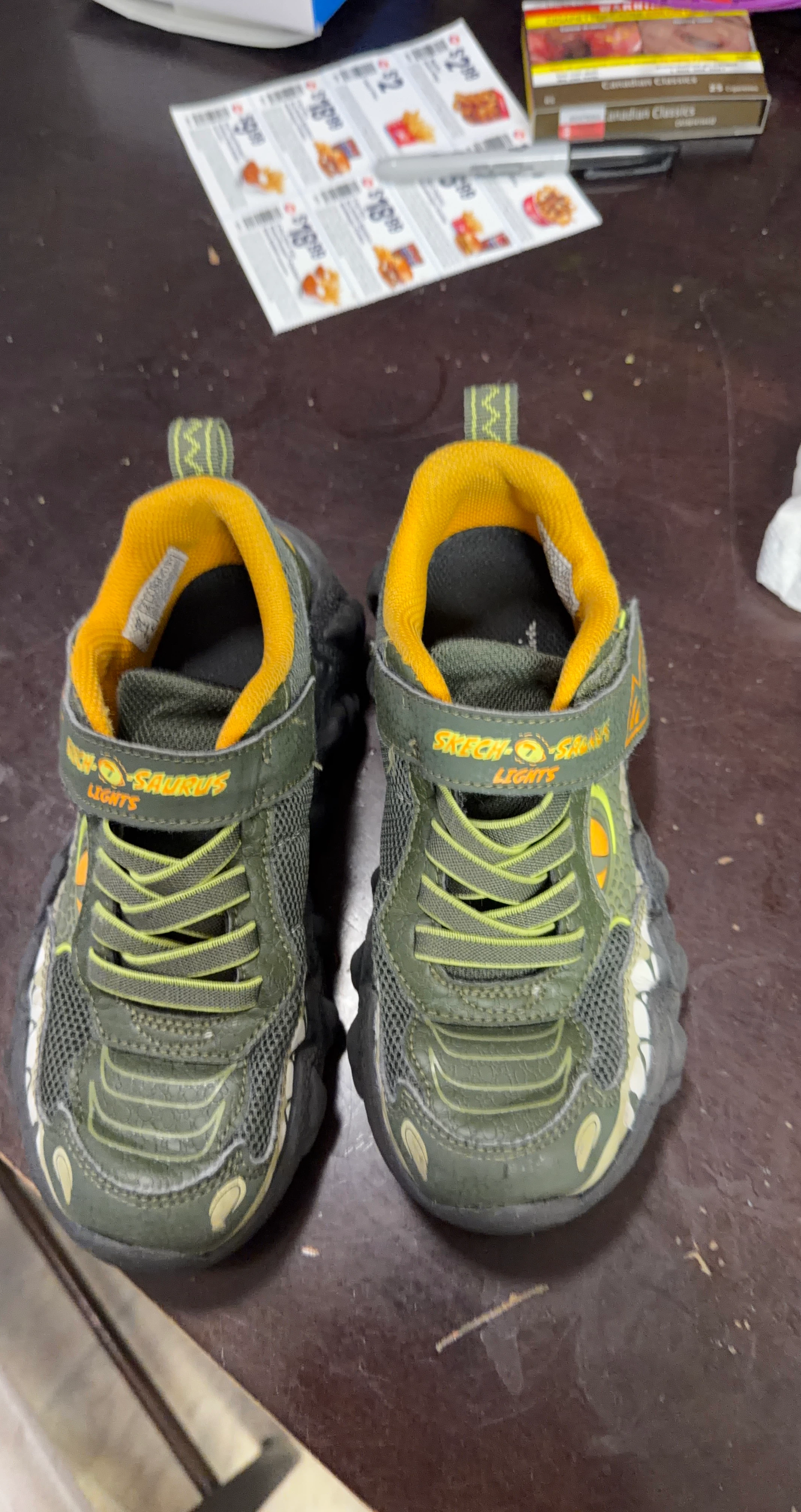 Skechers Skech-Saurus Lights Kids Sneakers size 2