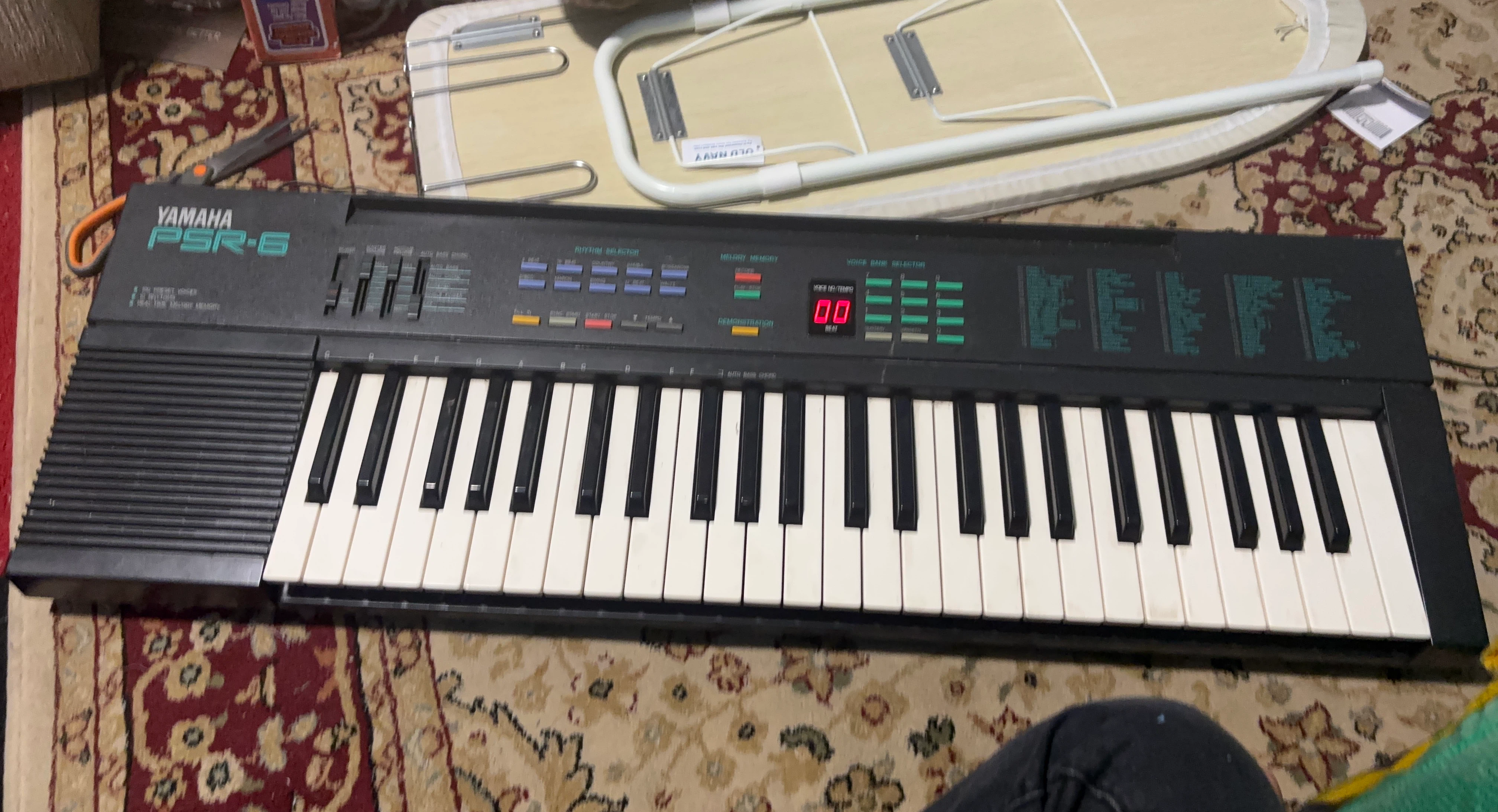 Yamaha PSR-6 Portable Electronic Keyboard