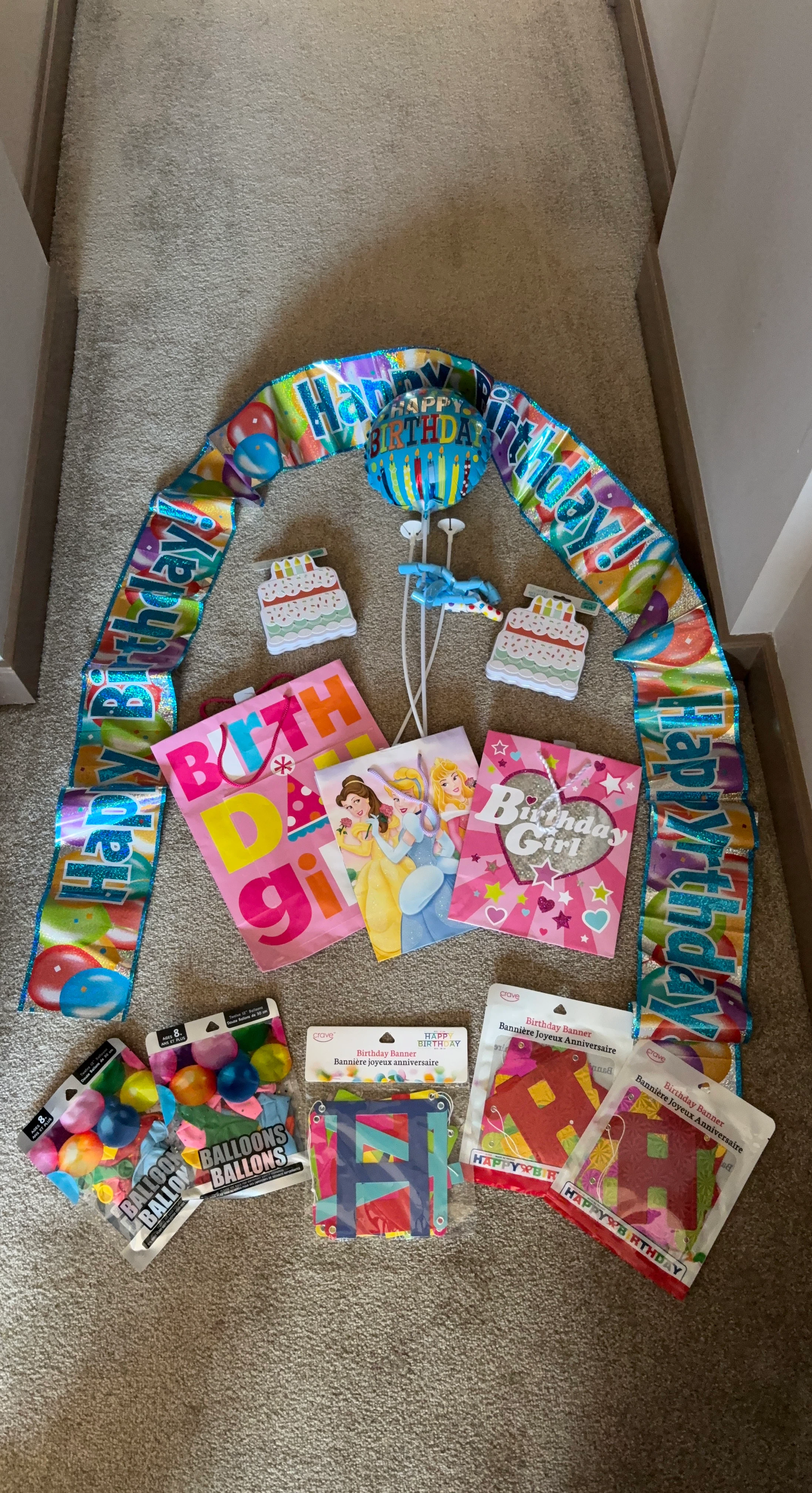 Assorted Birthday Party Decoration Set