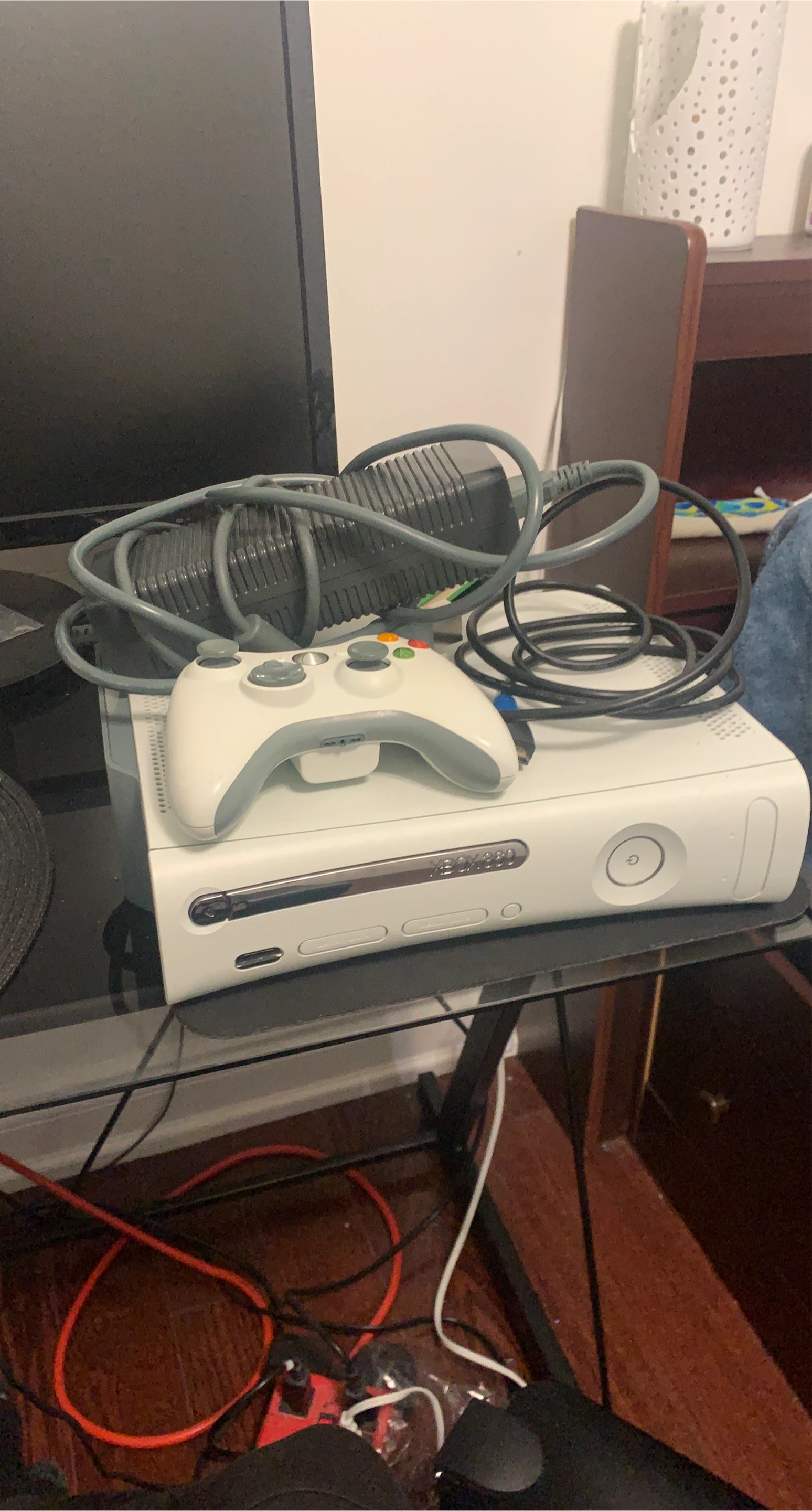 Microsoft Xbox 360 Console with Controller